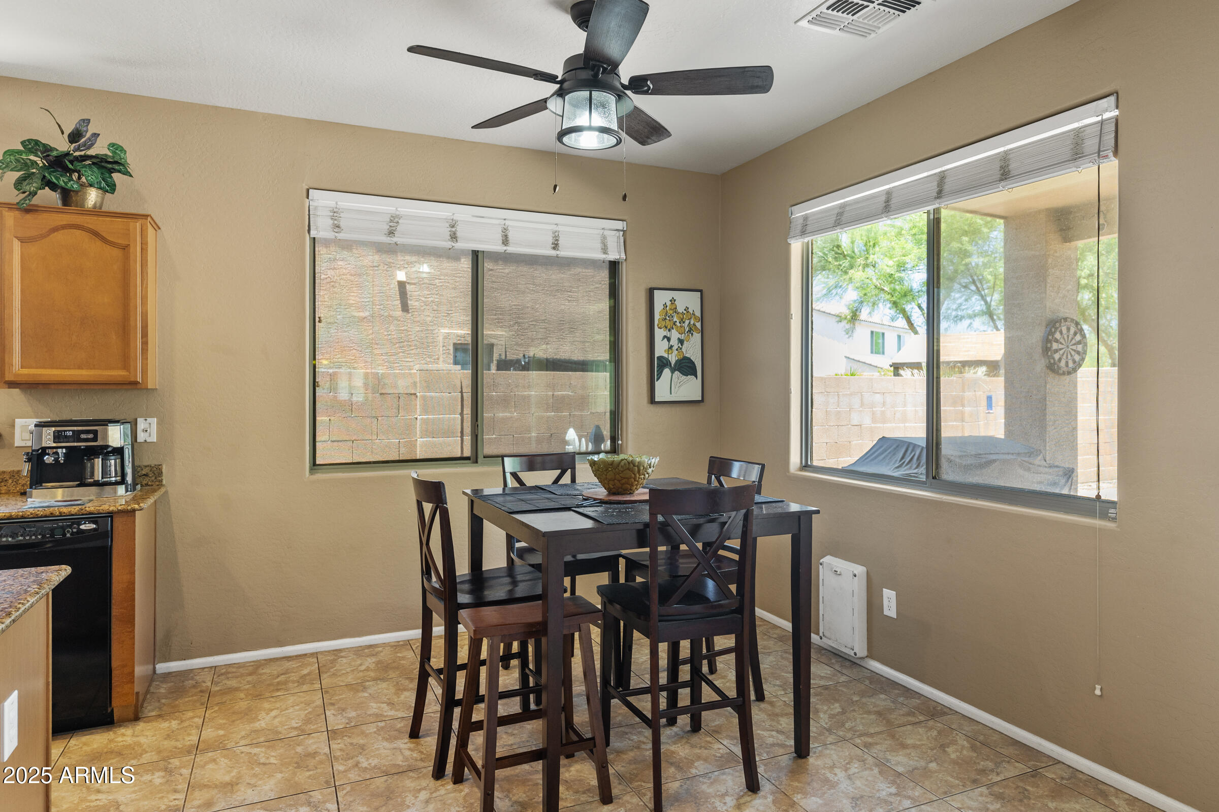 780 W HOLSTEIN Trail