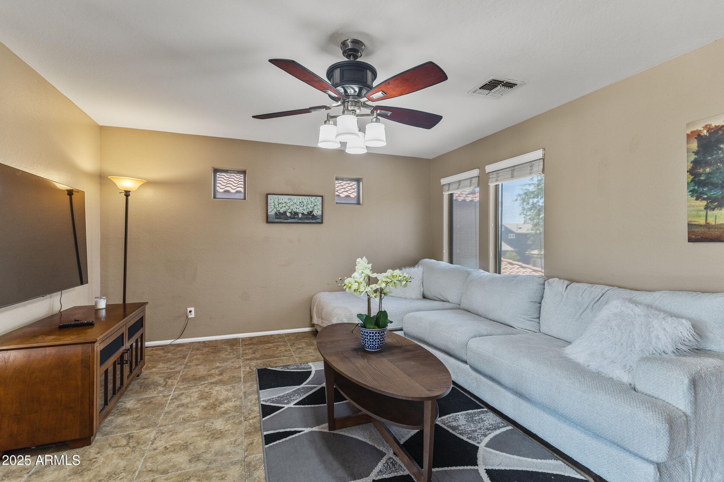 780 W HOLSTEIN Trail