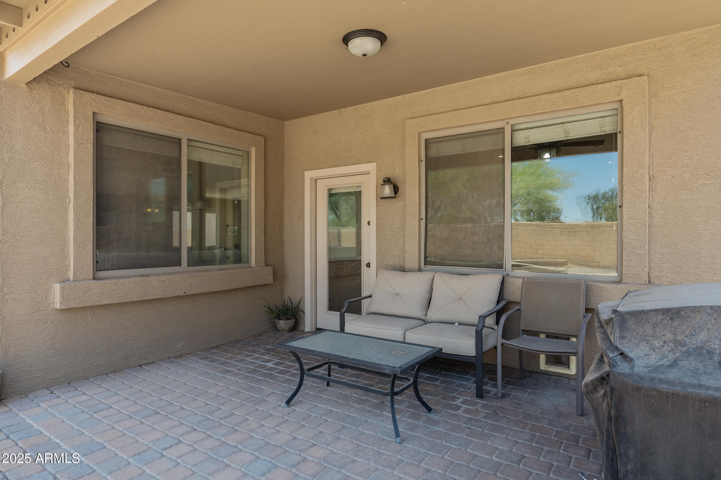 780 W HOLSTEIN Trail