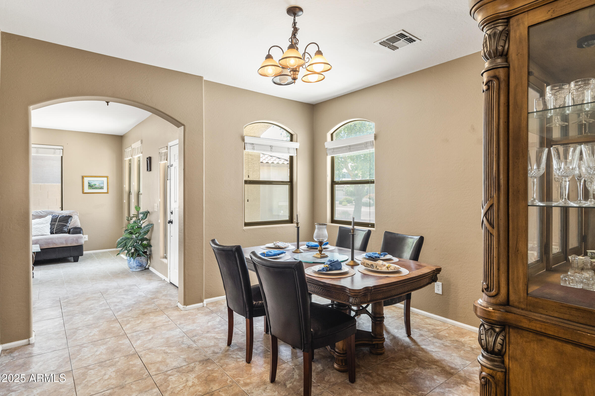 780 W HOLSTEIN Trail