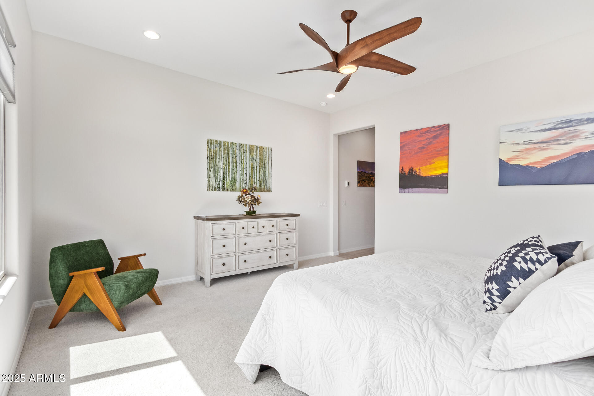 4537 N PRESIDENTIAL Drive