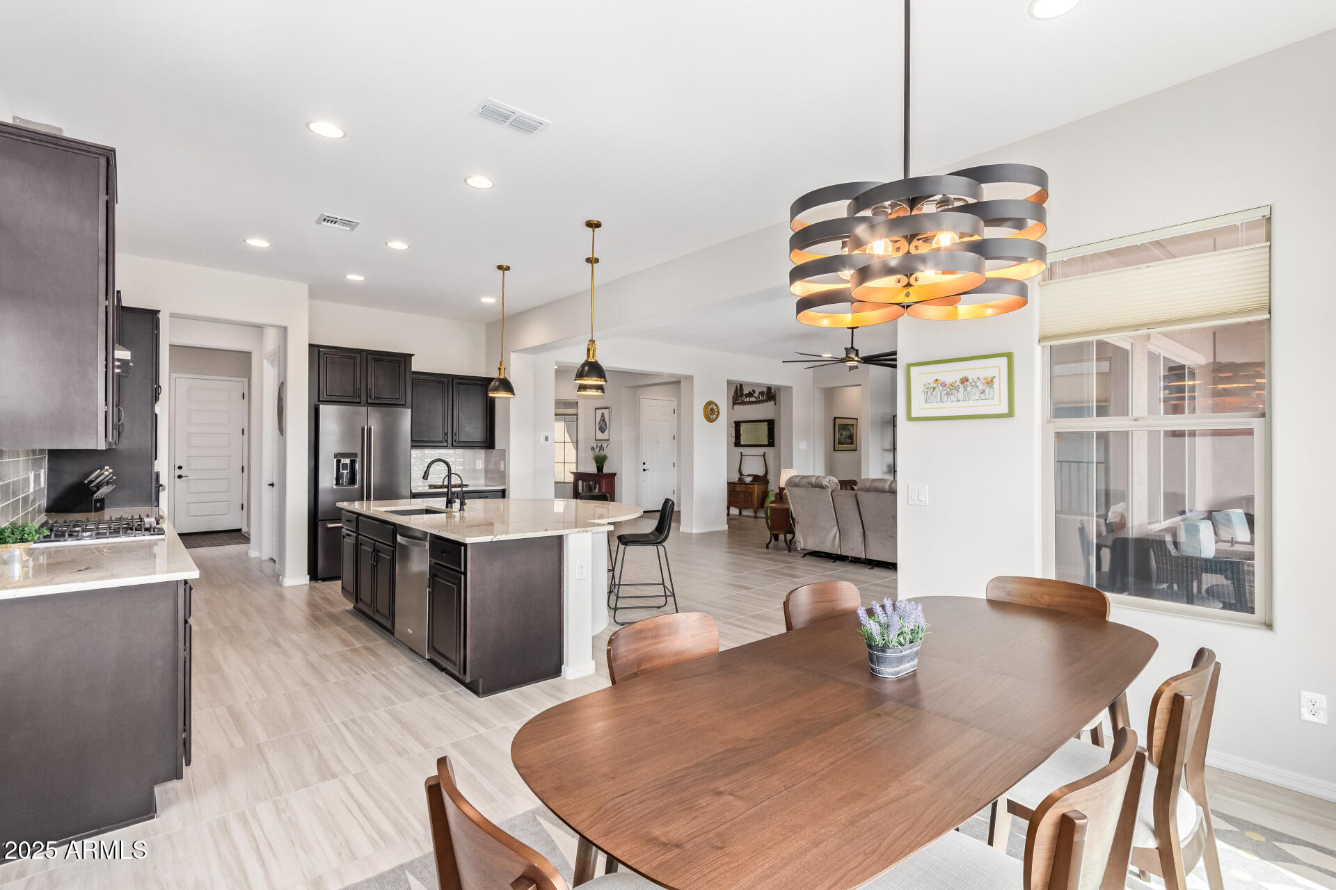 4537 N PRESIDENTIAL Drive