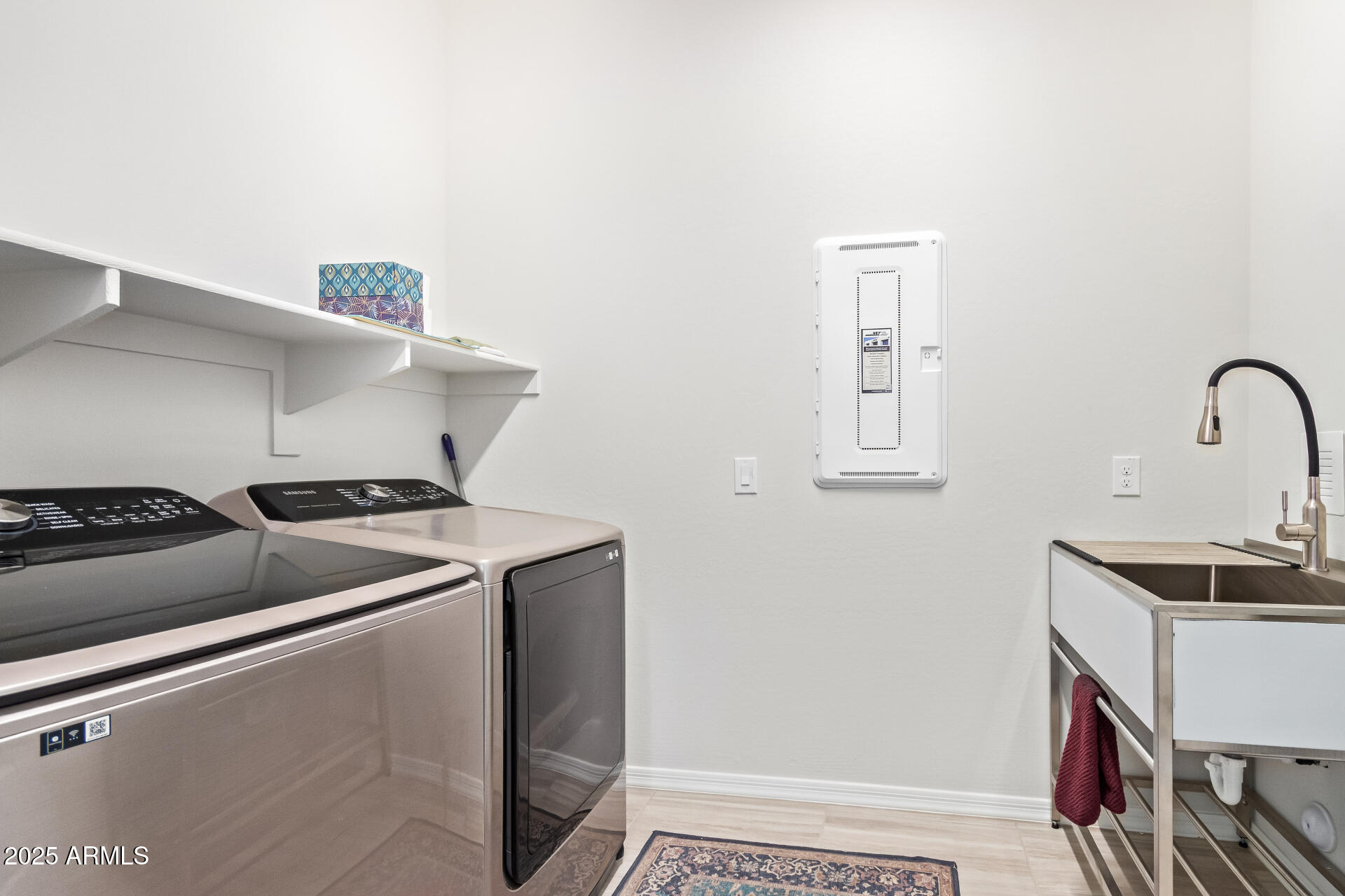 4537 N PRESIDENTIAL Drive