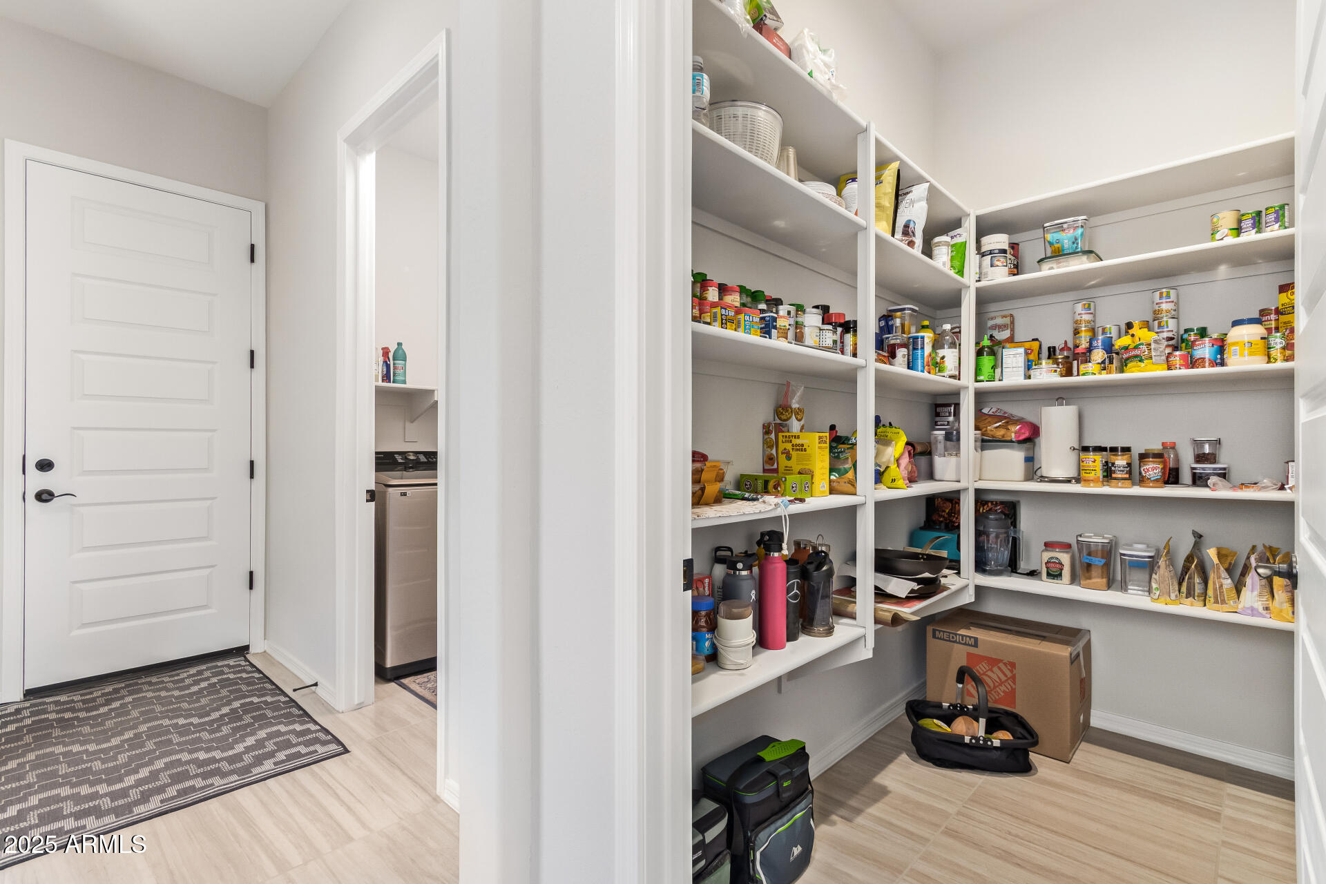 4537 N PRESIDENTIAL Drive