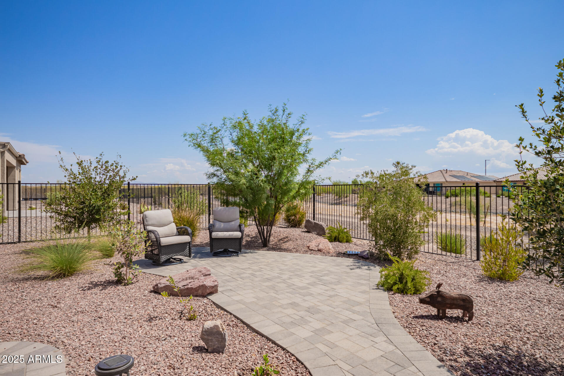 4537 N PRESIDENTIAL Drive