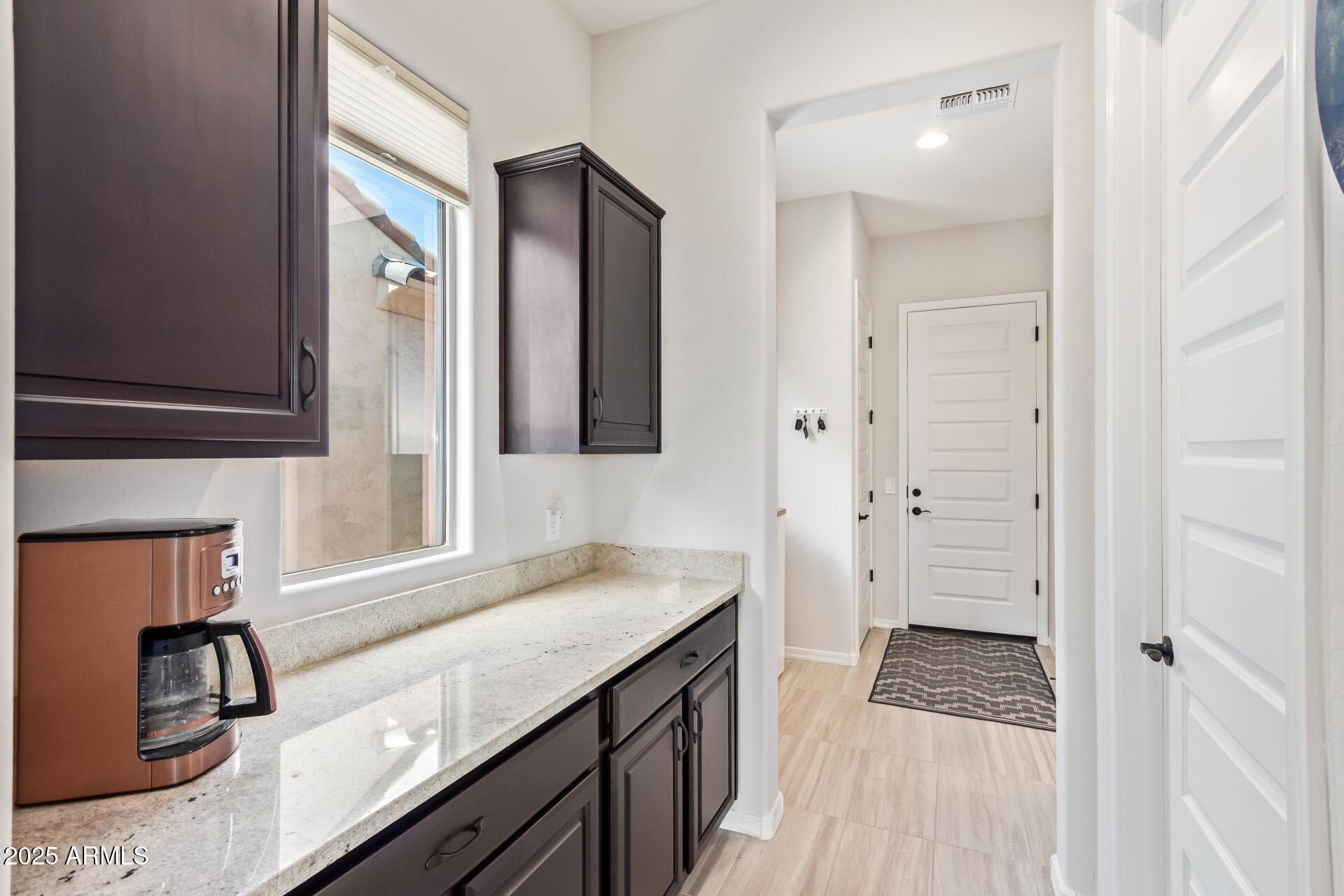 4537 N PRESIDENTIAL Drive