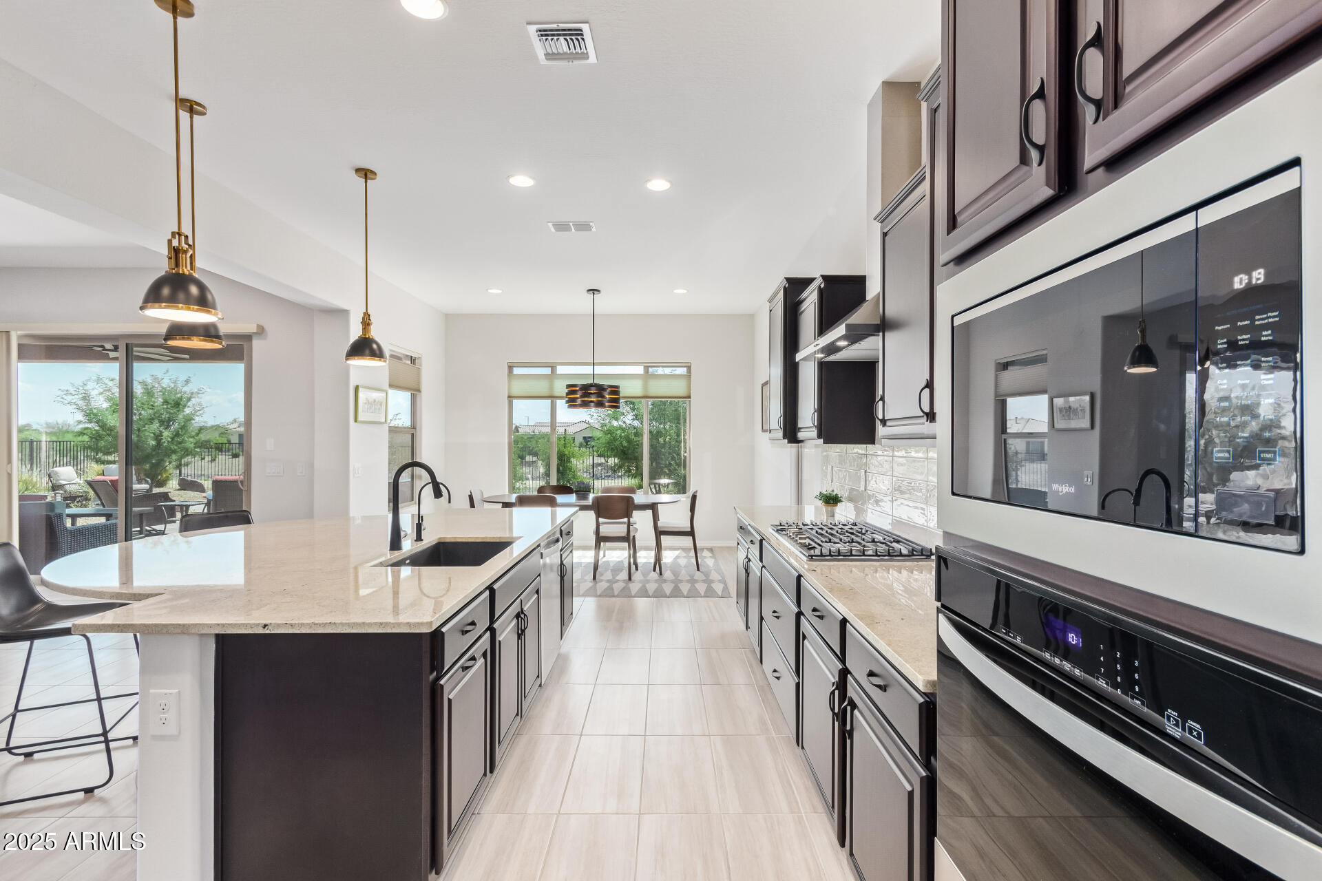 4537 N PRESIDENTIAL Drive