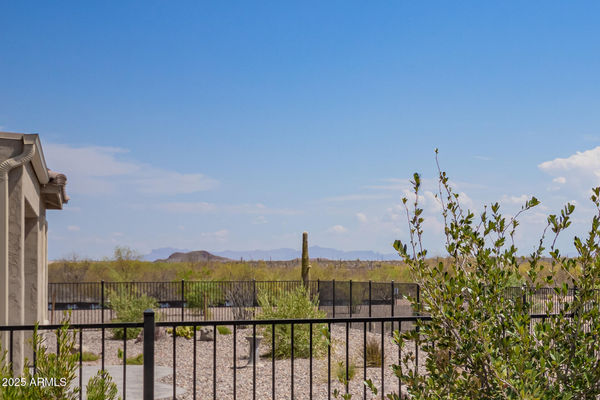 4537 N PRESIDENTIAL Drive