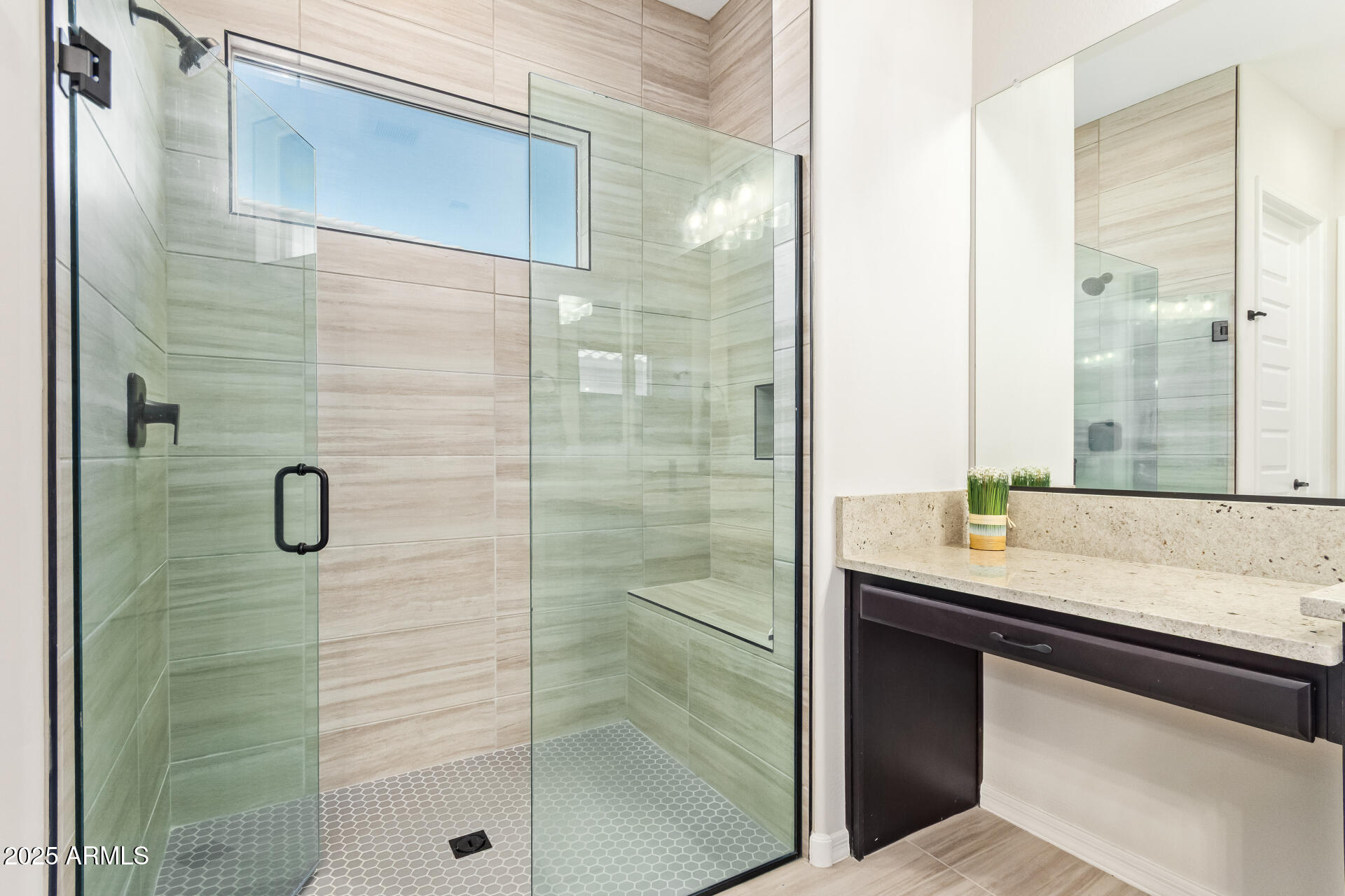 4537 N PRESIDENTIAL Drive