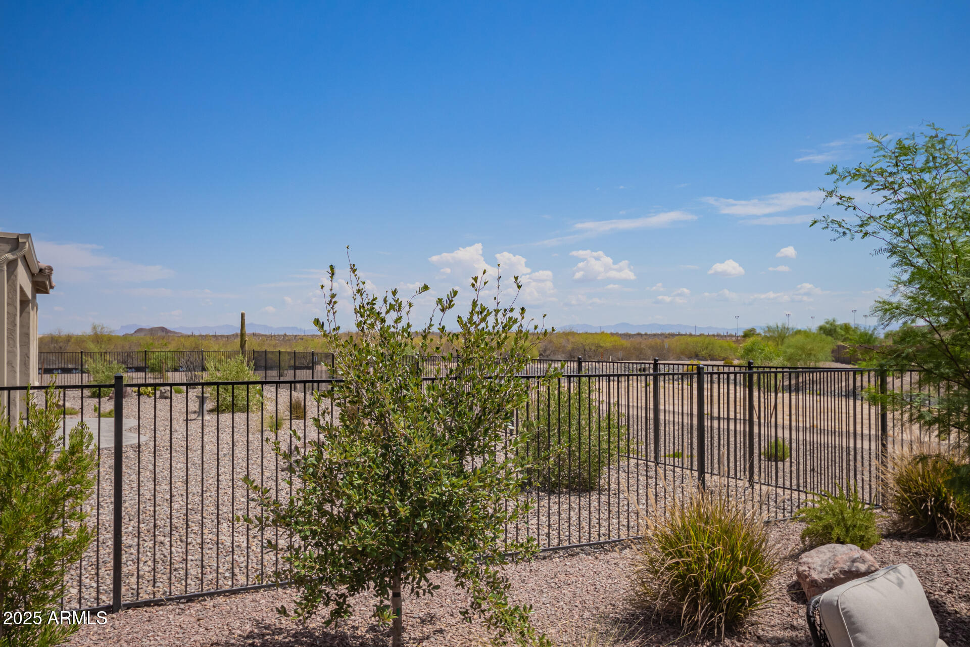 4537 N PRESIDENTIAL Drive