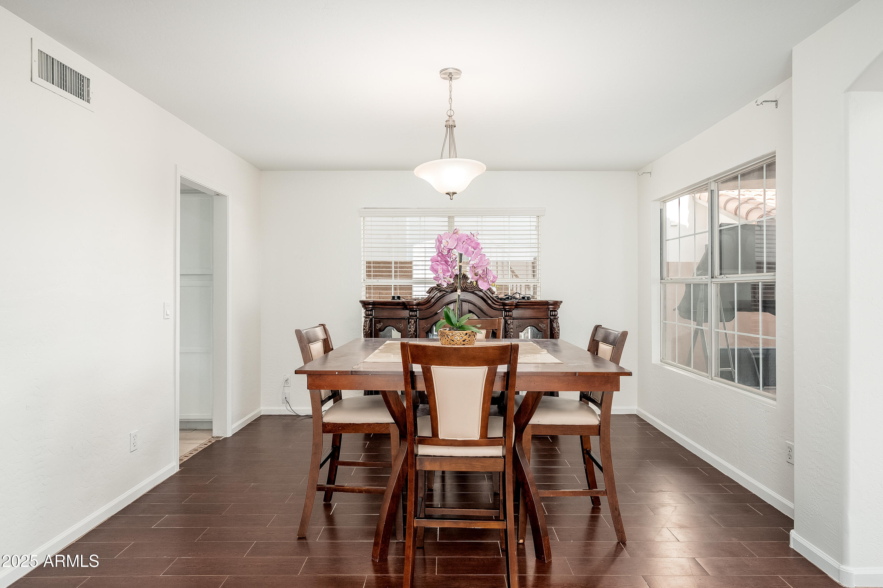 1770 W MULBERRY Drive