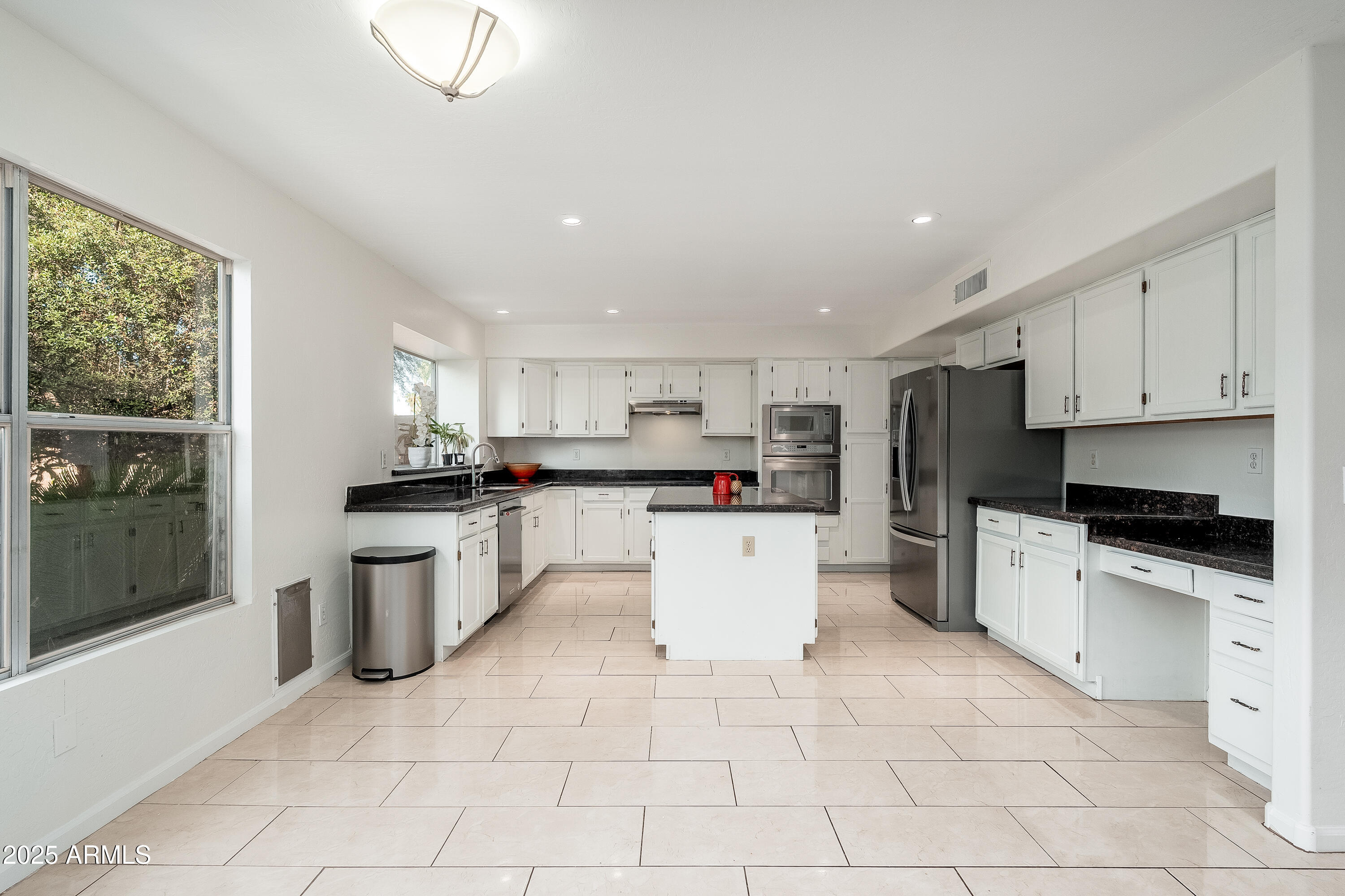 1770 W MULBERRY Drive