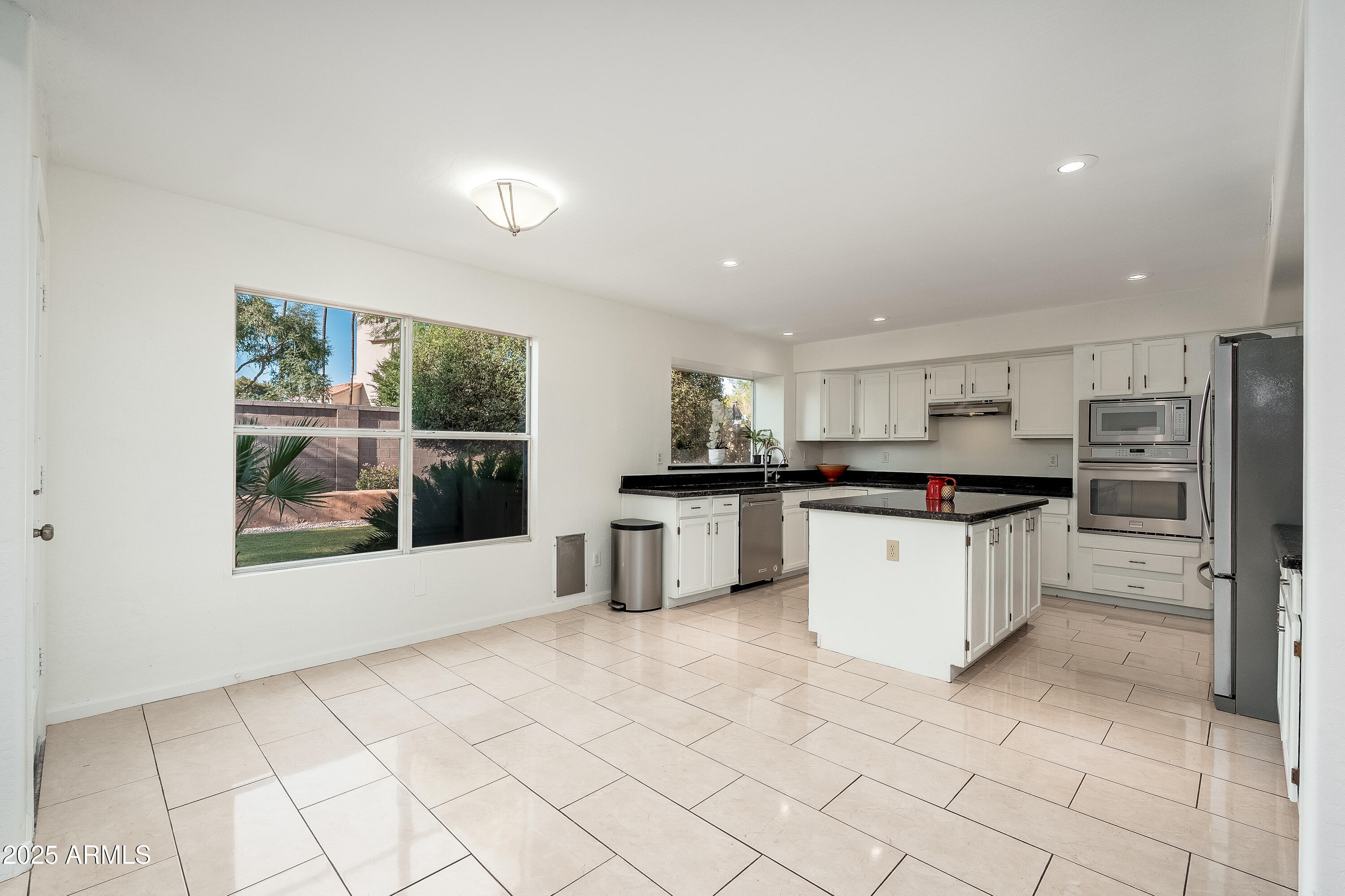 1770 W MULBERRY Drive