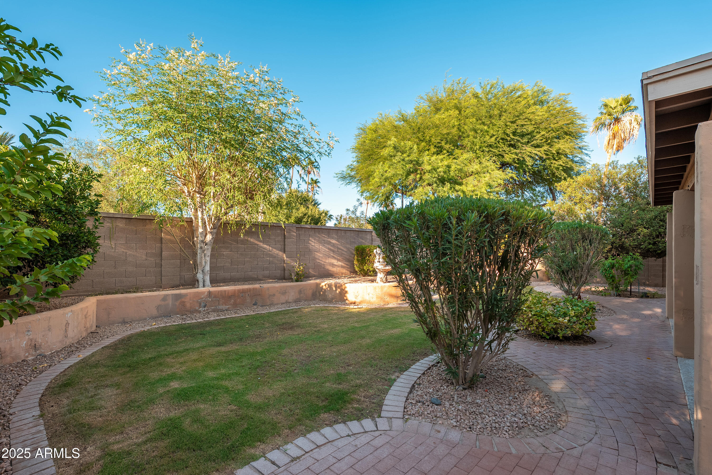 1770 W MULBERRY Drive