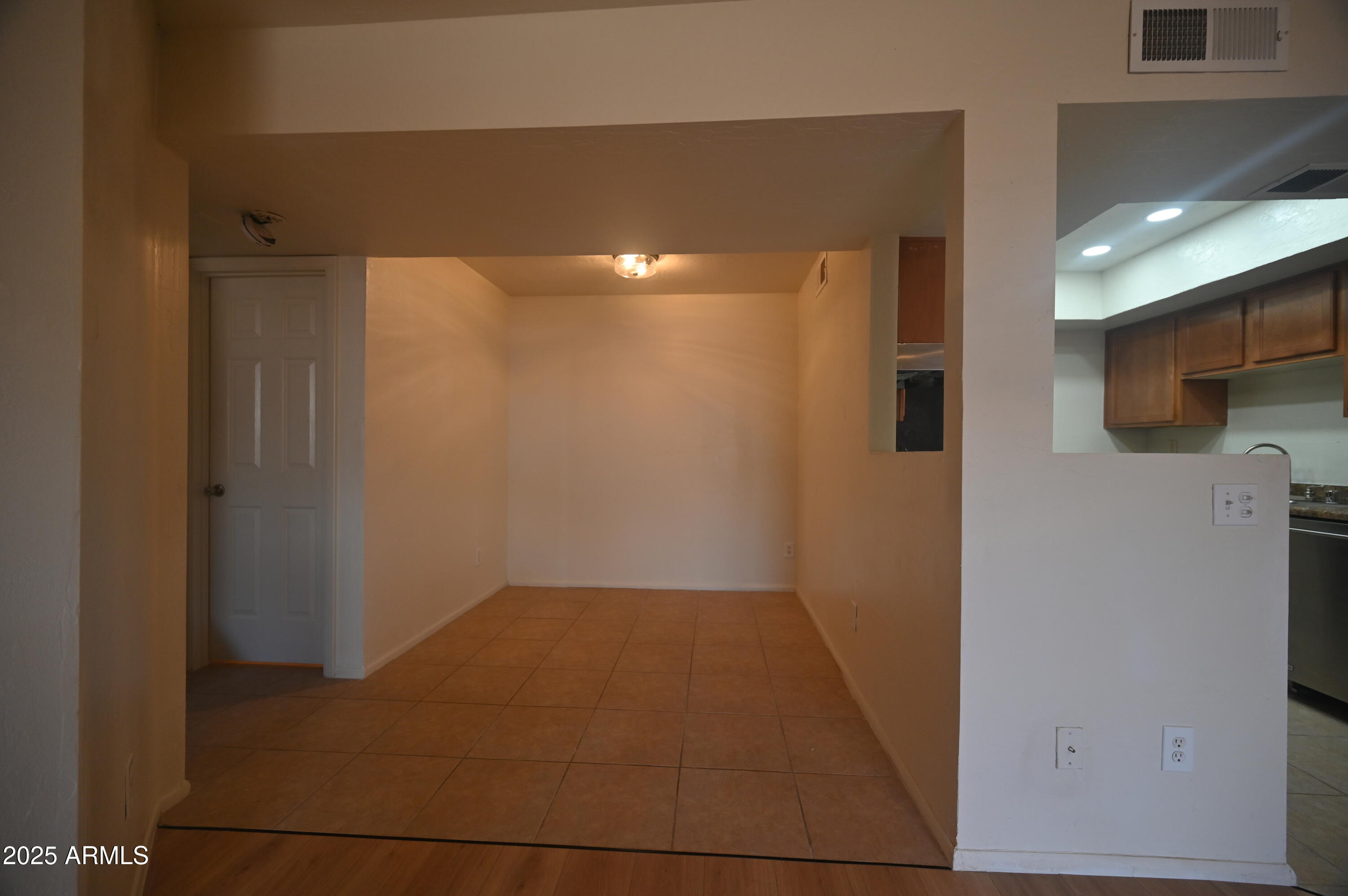 16602 N 25TH Street, 110