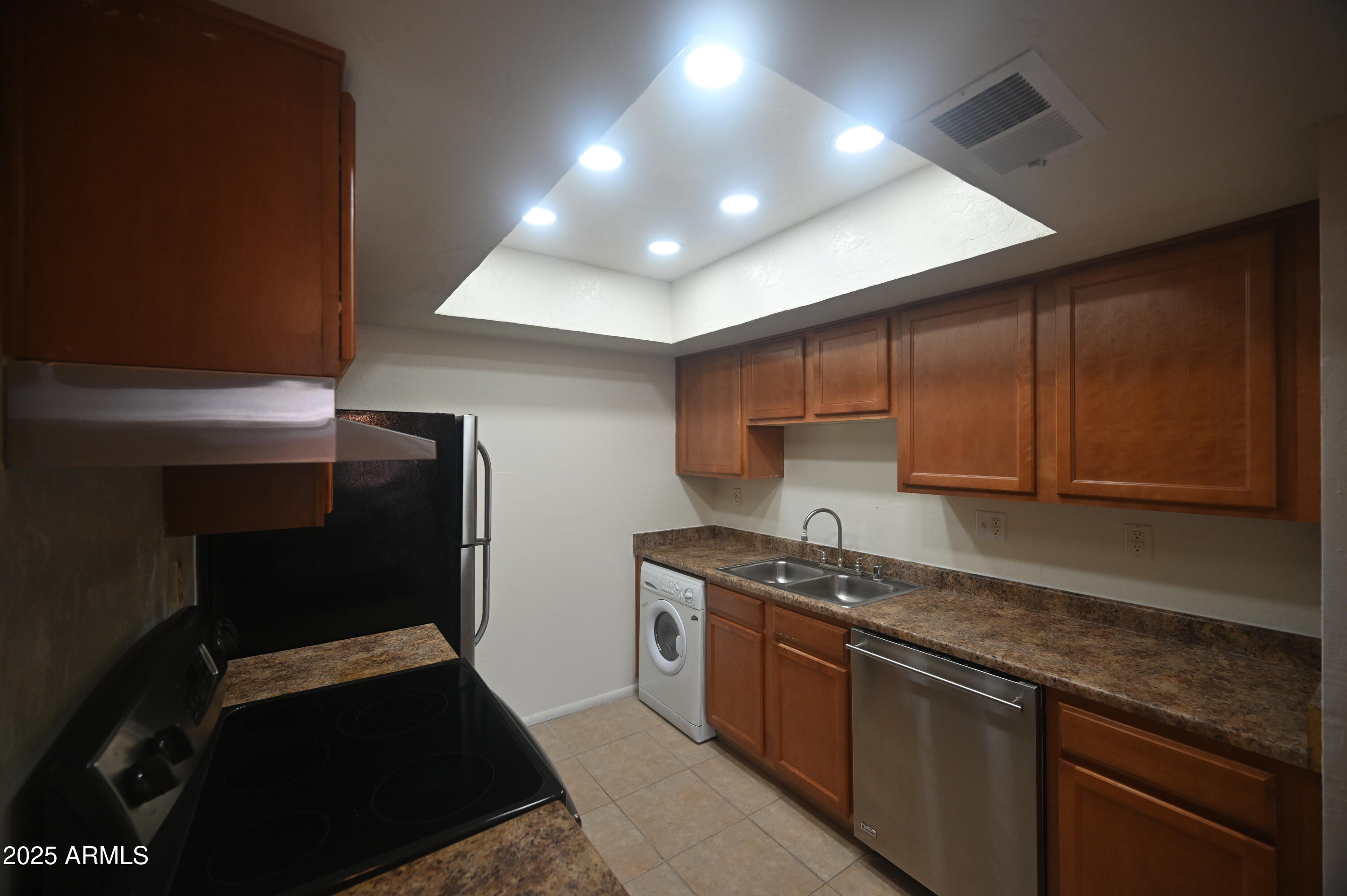 16602 N 25TH Street, 110