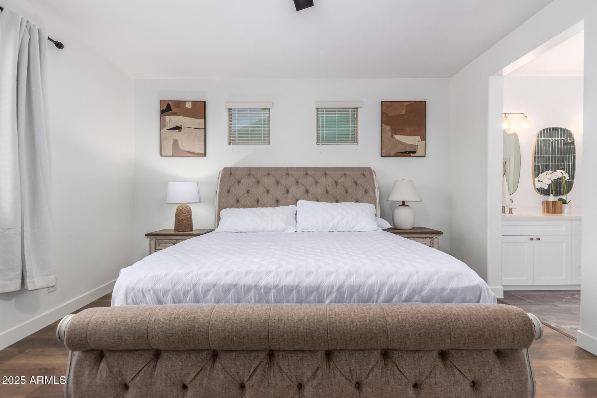 883 E BUCKINGHAM Avenue