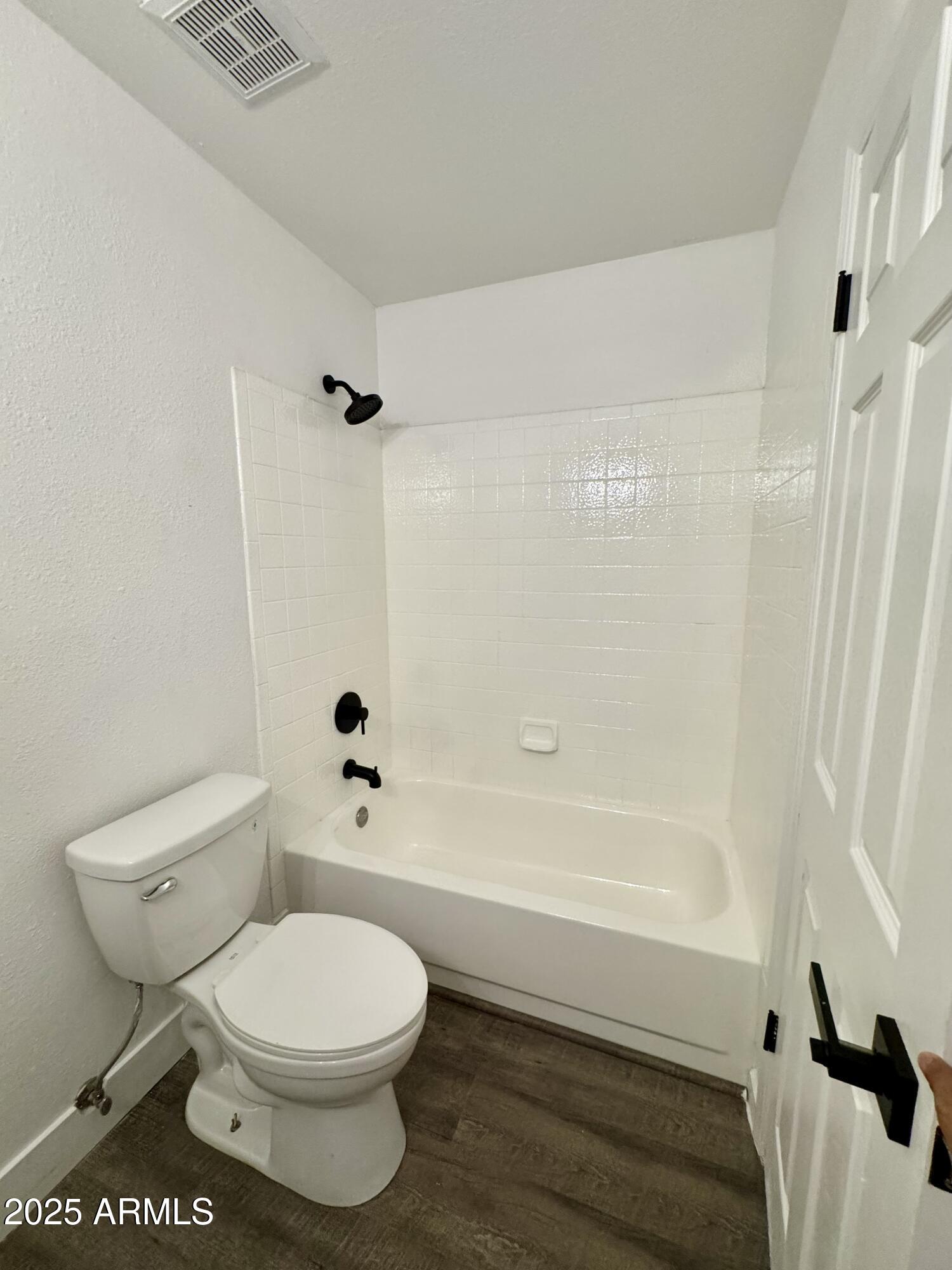 2247 W HIGHLAND Street