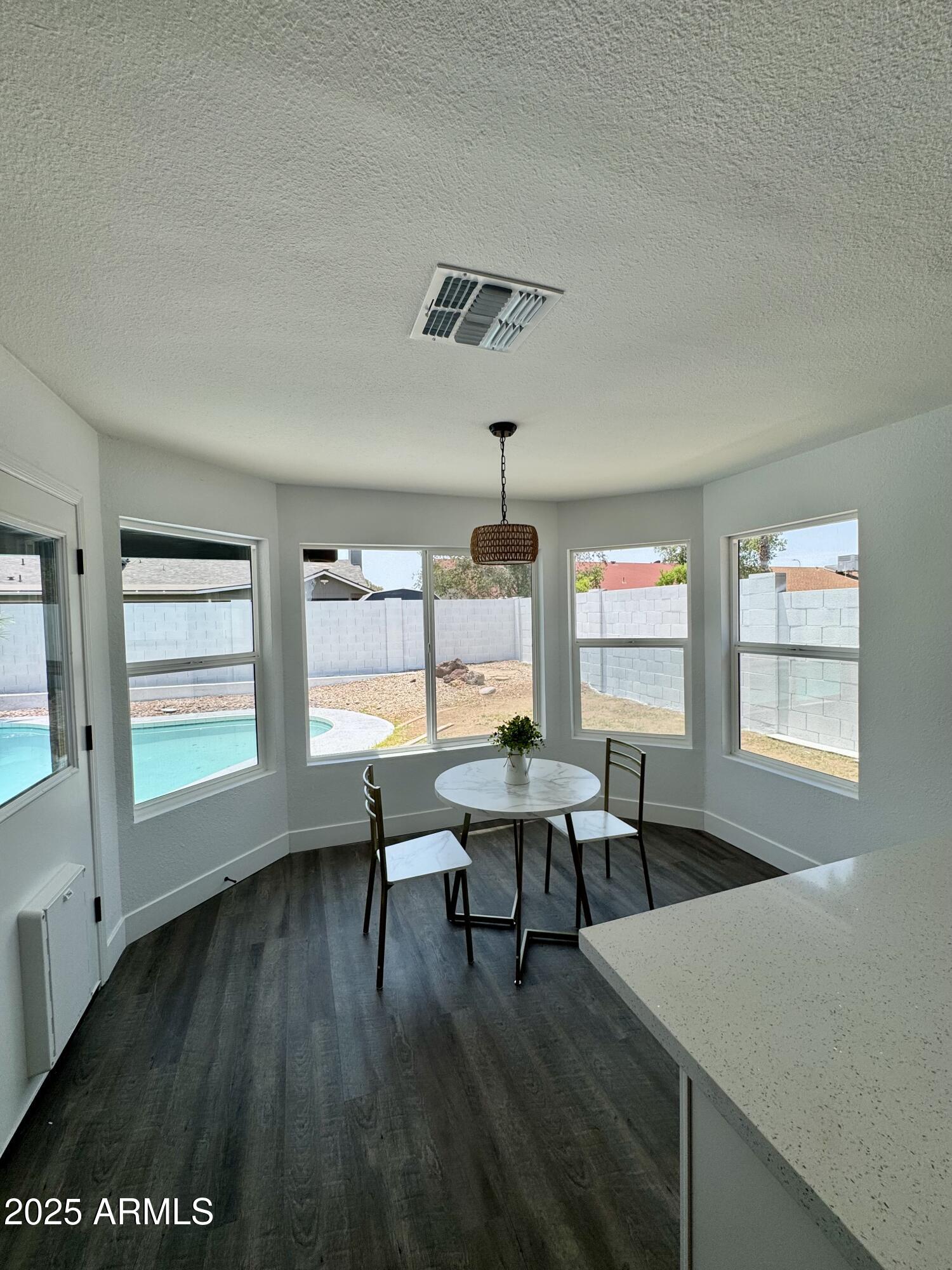 2247 W HIGHLAND Street