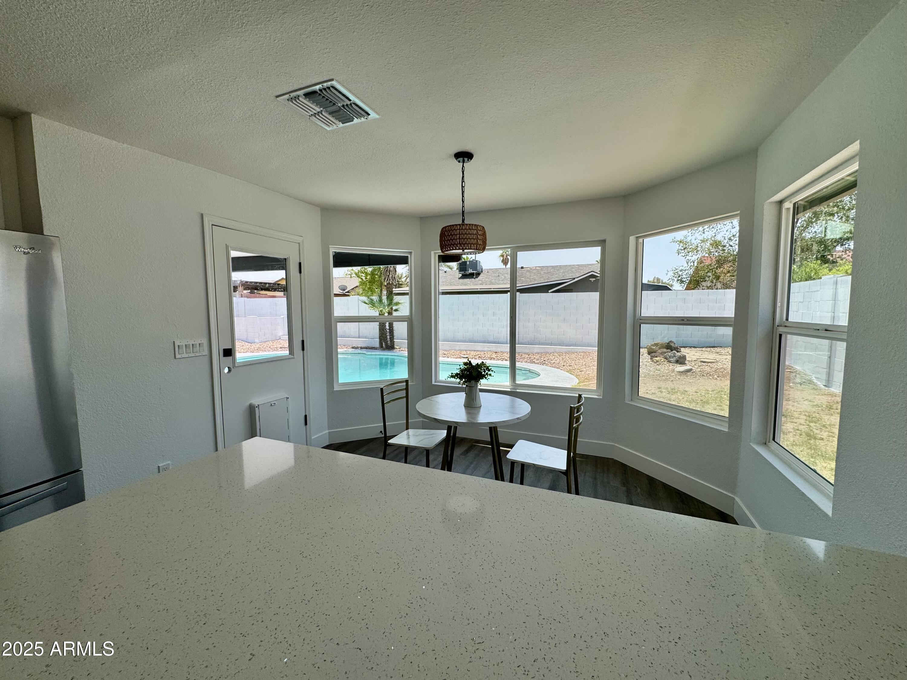 2247 W HIGHLAND Street