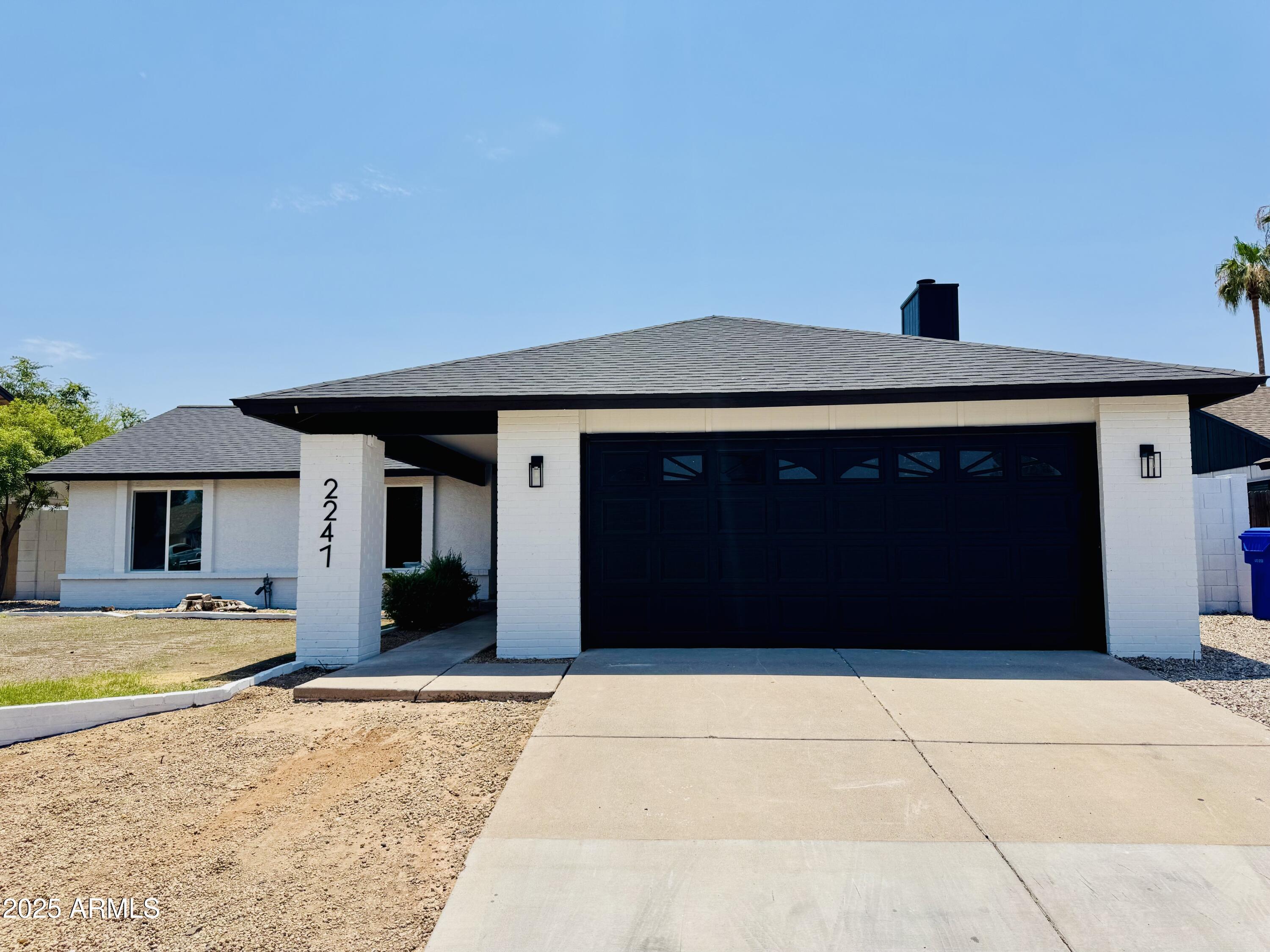 2247 W HIGHLAND Street