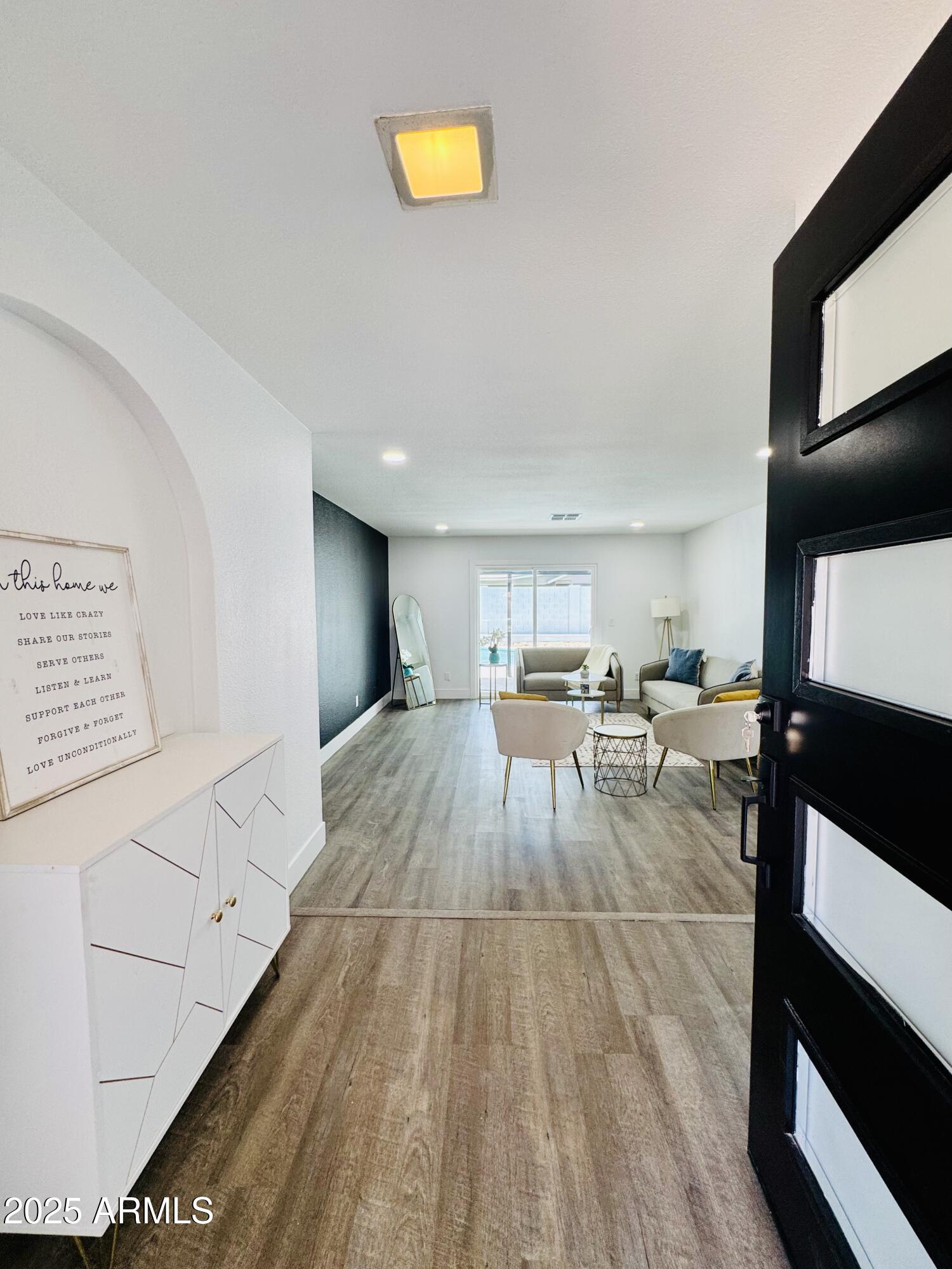 2247 W HIGHLAND Street