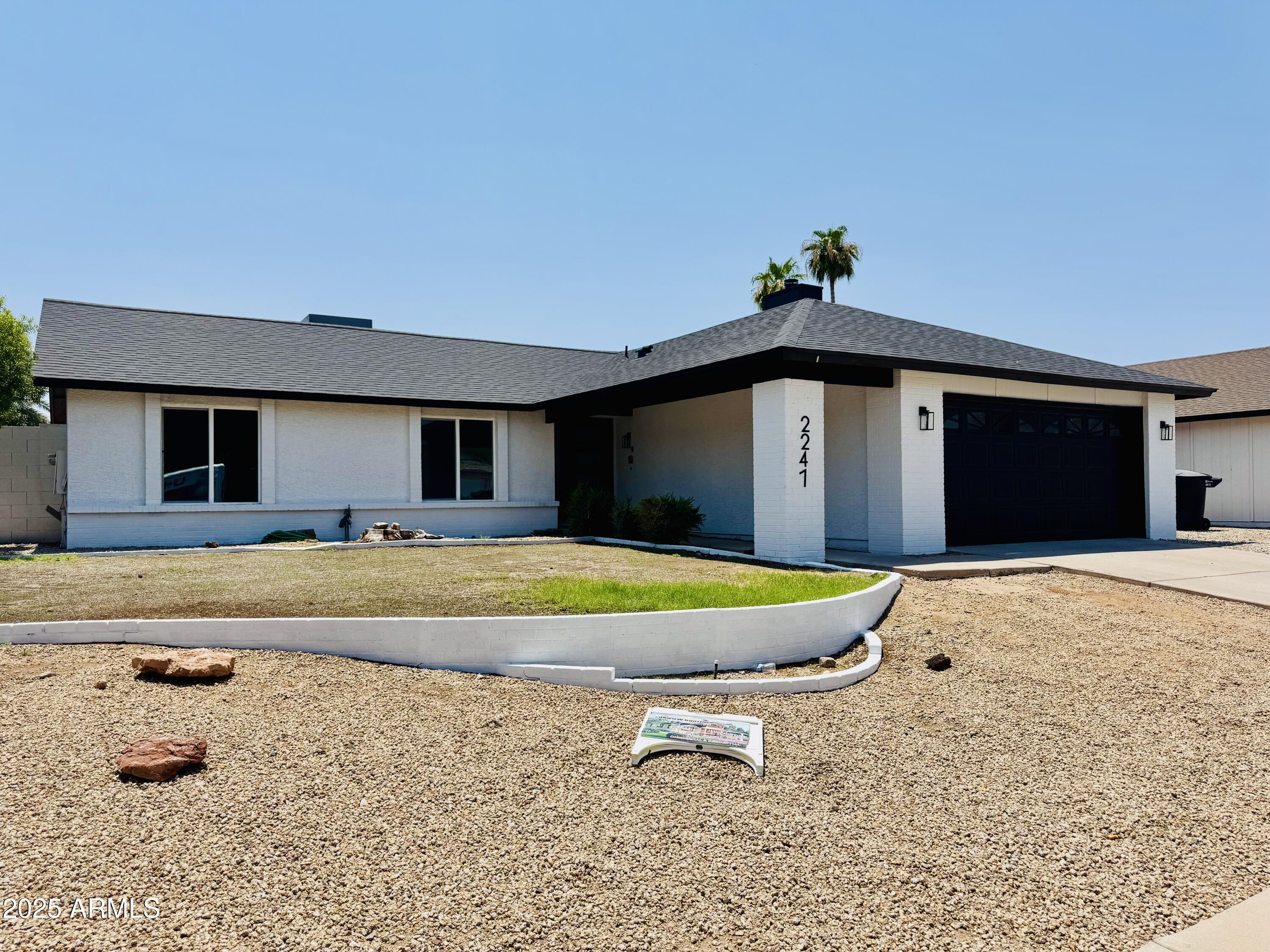 2247 W HIGHLAND Street