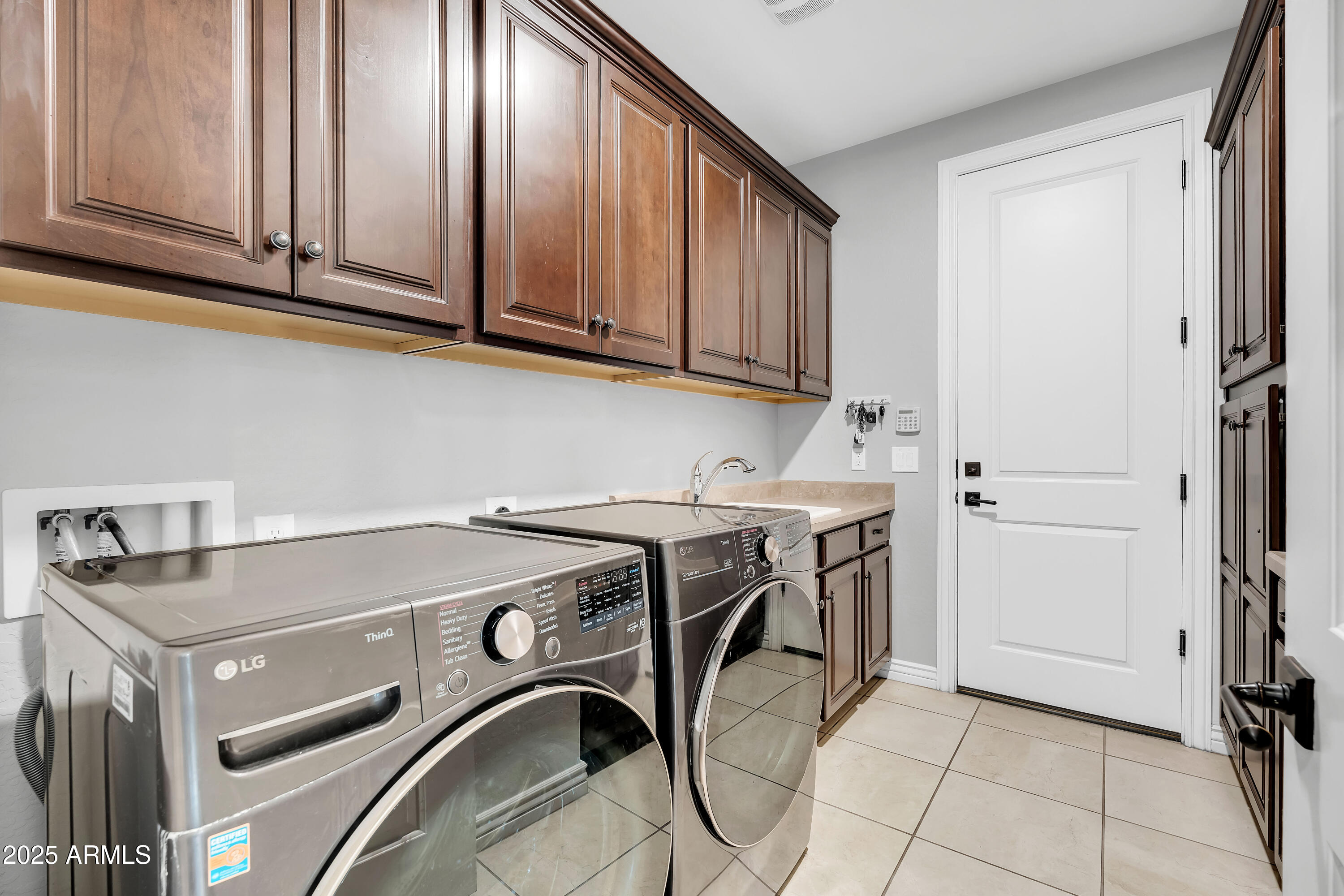 20575 E MOCKINGBIRD Drive