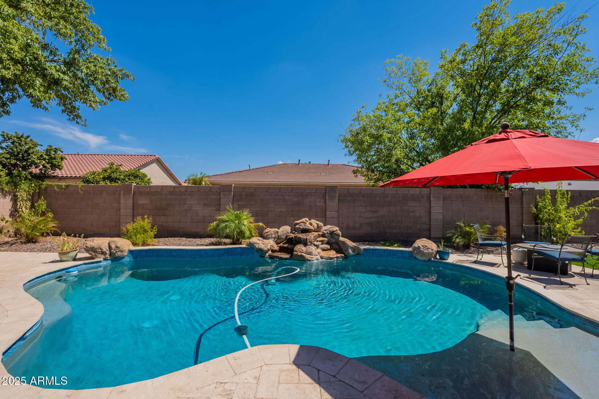 3141 E JUANITA Avenue