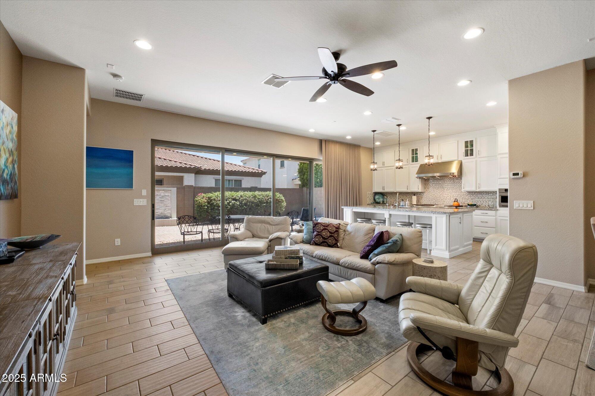 1495 W REDONDO Drive