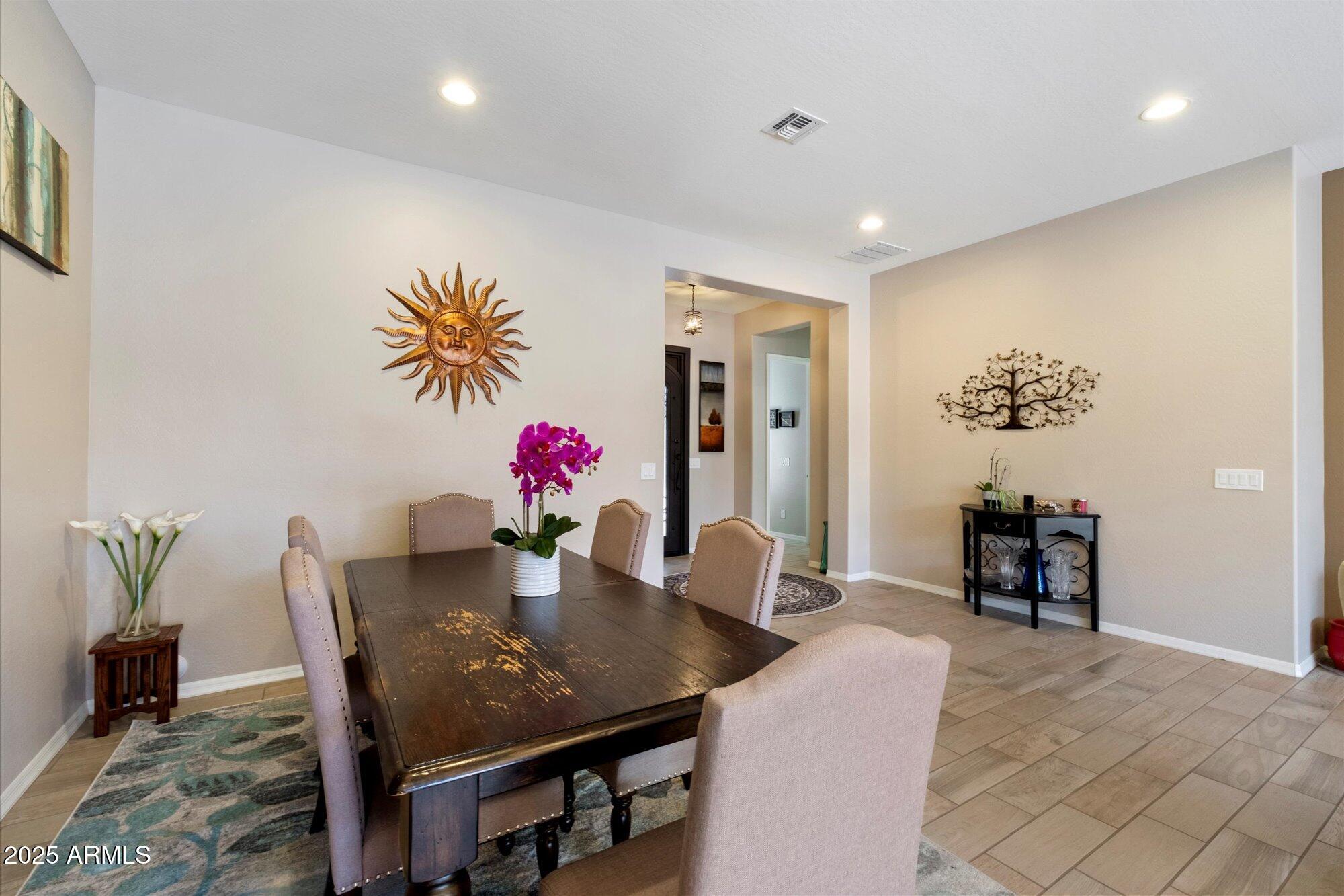 1495 W REDONDO Drive