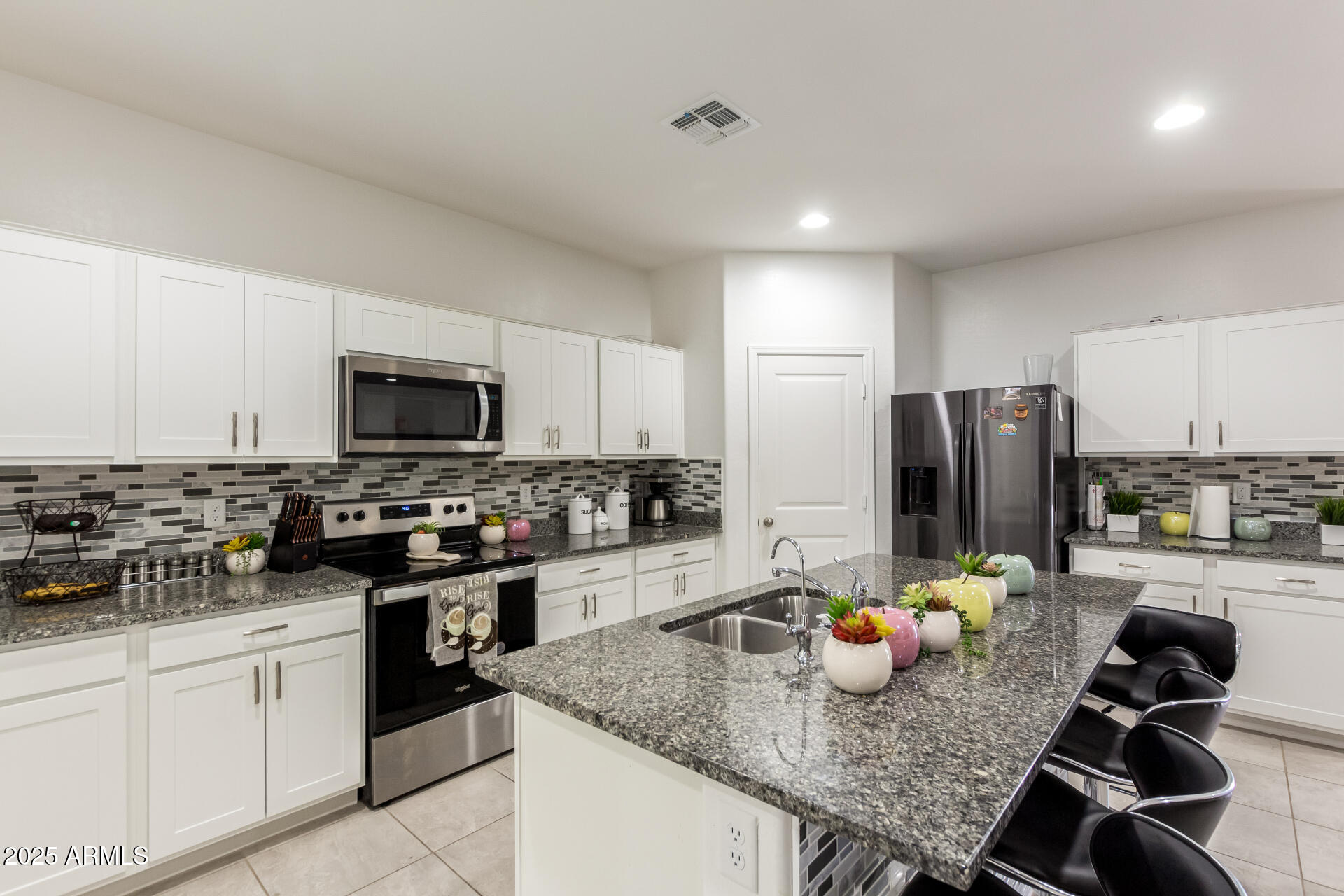 1167 W DESCANSO CANYON Drive