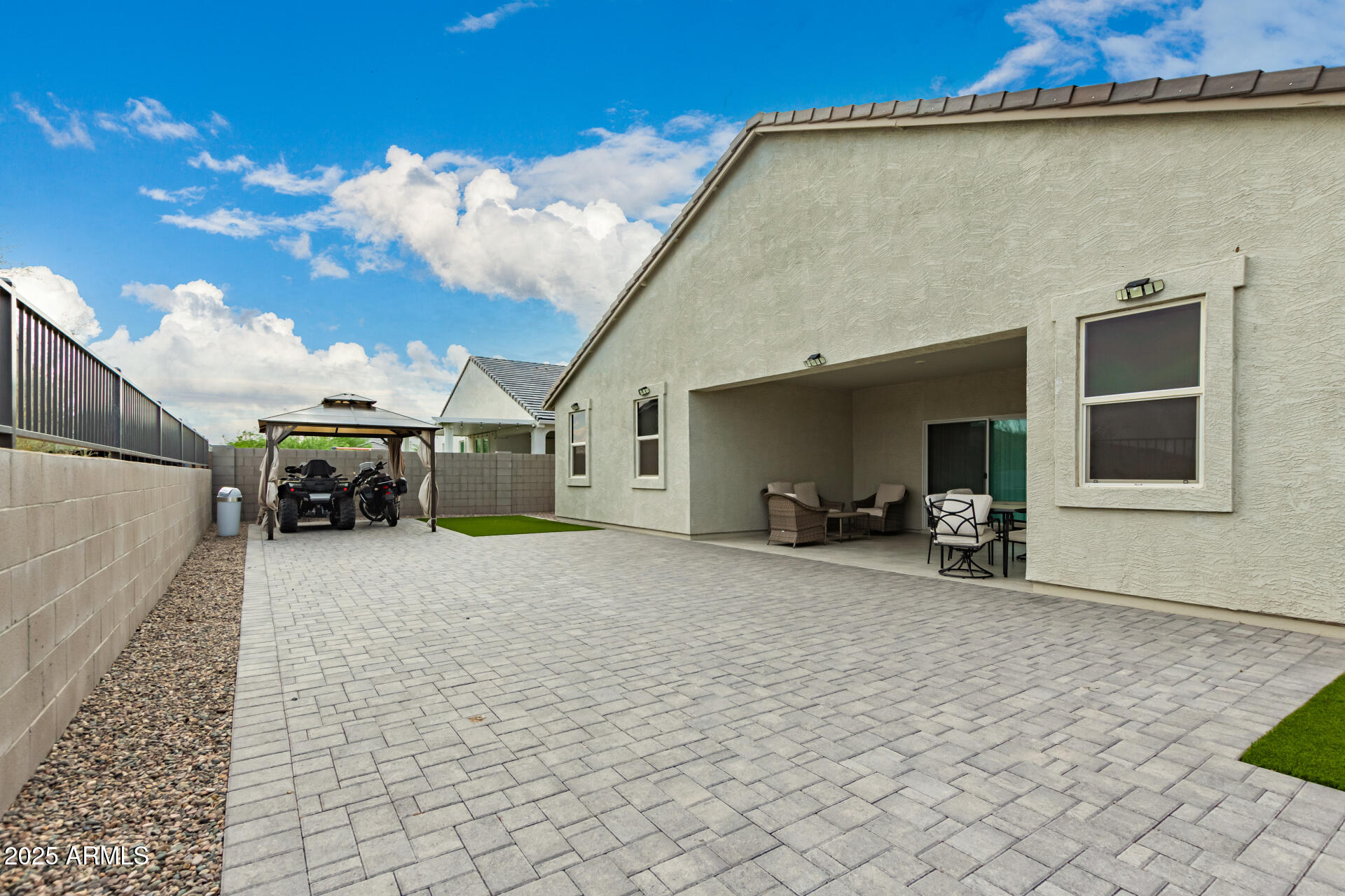 1167 W DESCANSO CANYON Drive