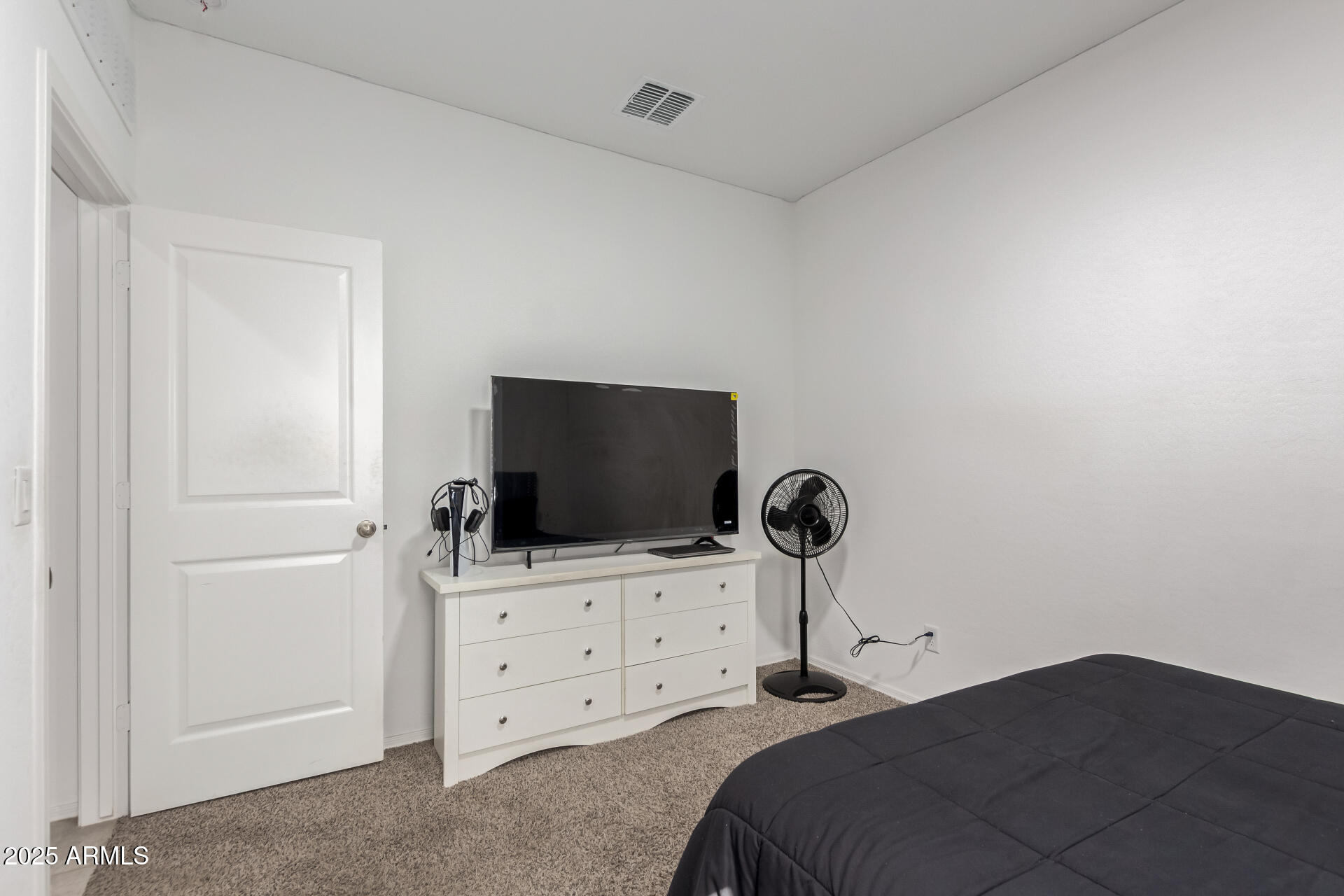 1167 W DESCANSO CANYON Drive