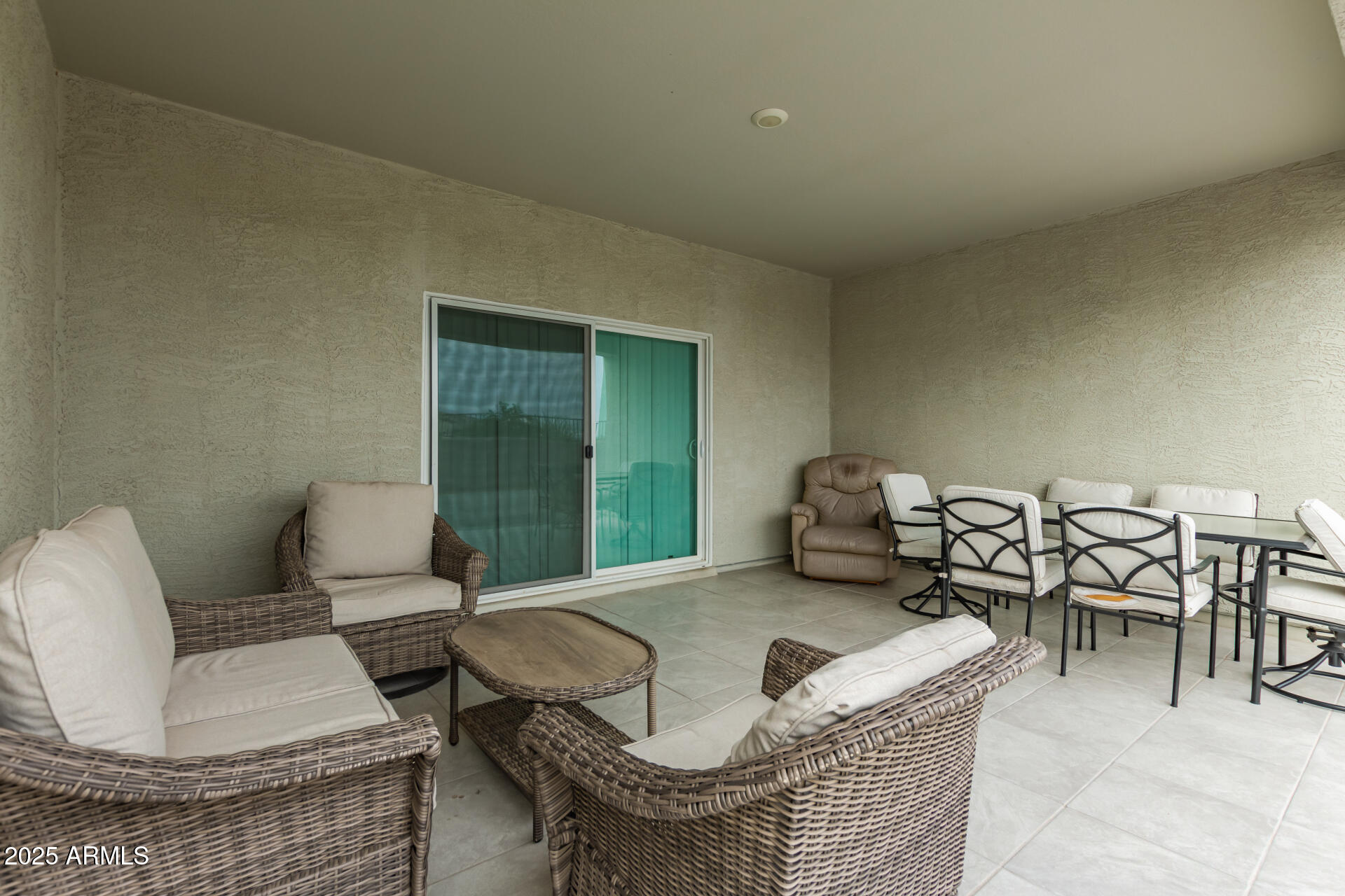 1167 W DESCANSO CANYON Drive