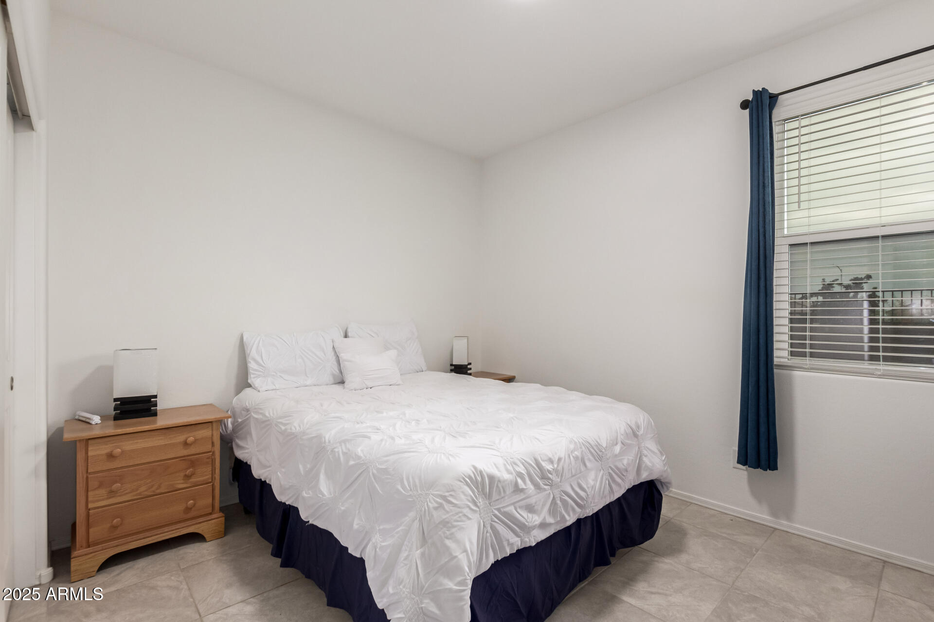 1167 W DESCANSO CANYON Drive