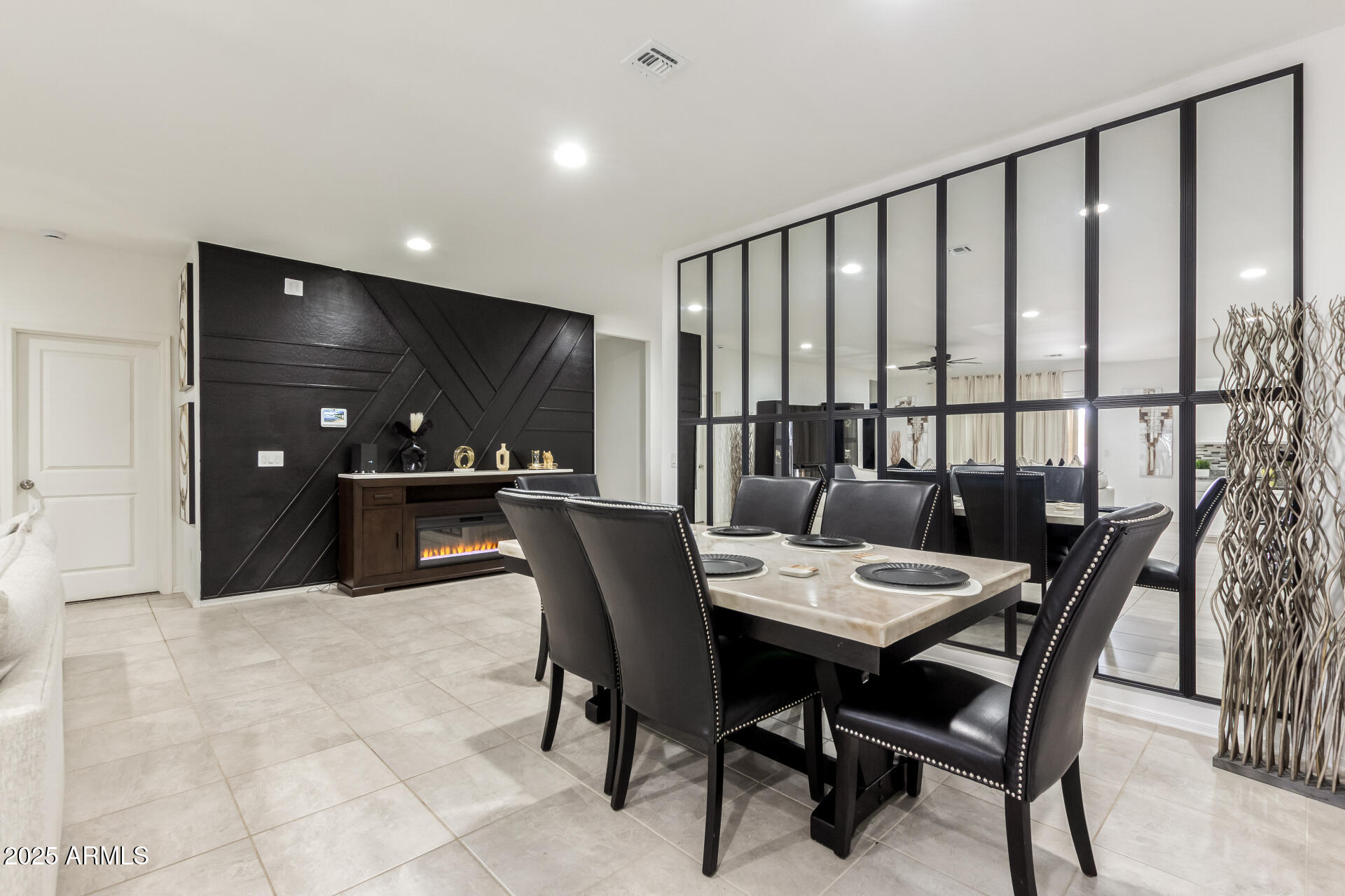 1167 W DESCANSO CANYON Drive