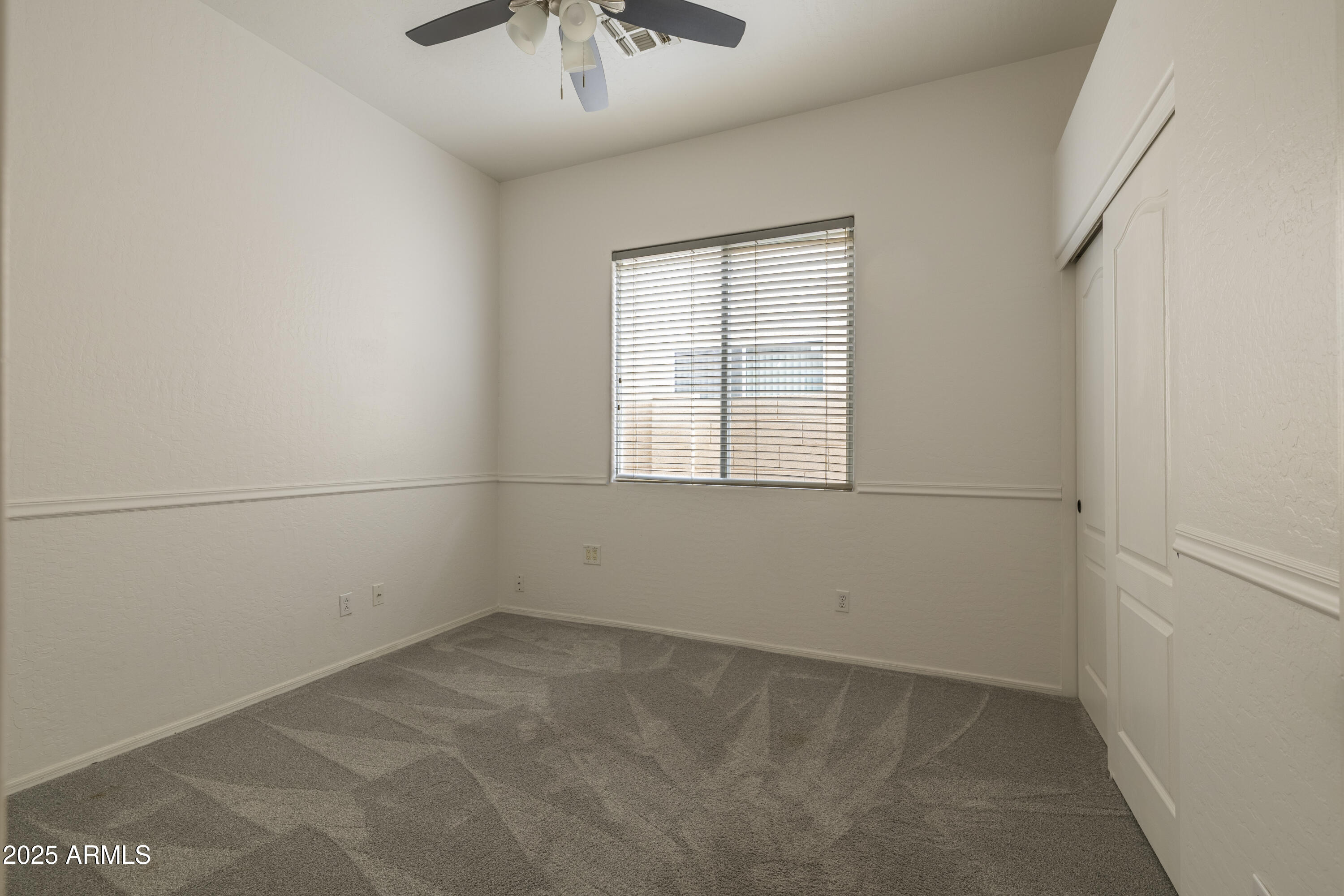 100 N PIONEER Street