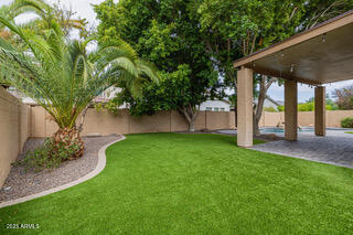 100 N PIONEER Street