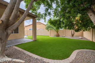 100 N PIONEER Street