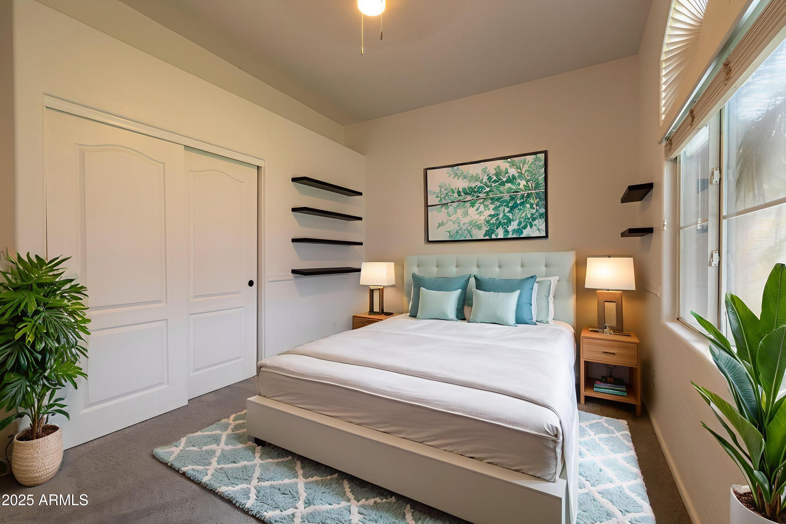 100 N PIONEER Street