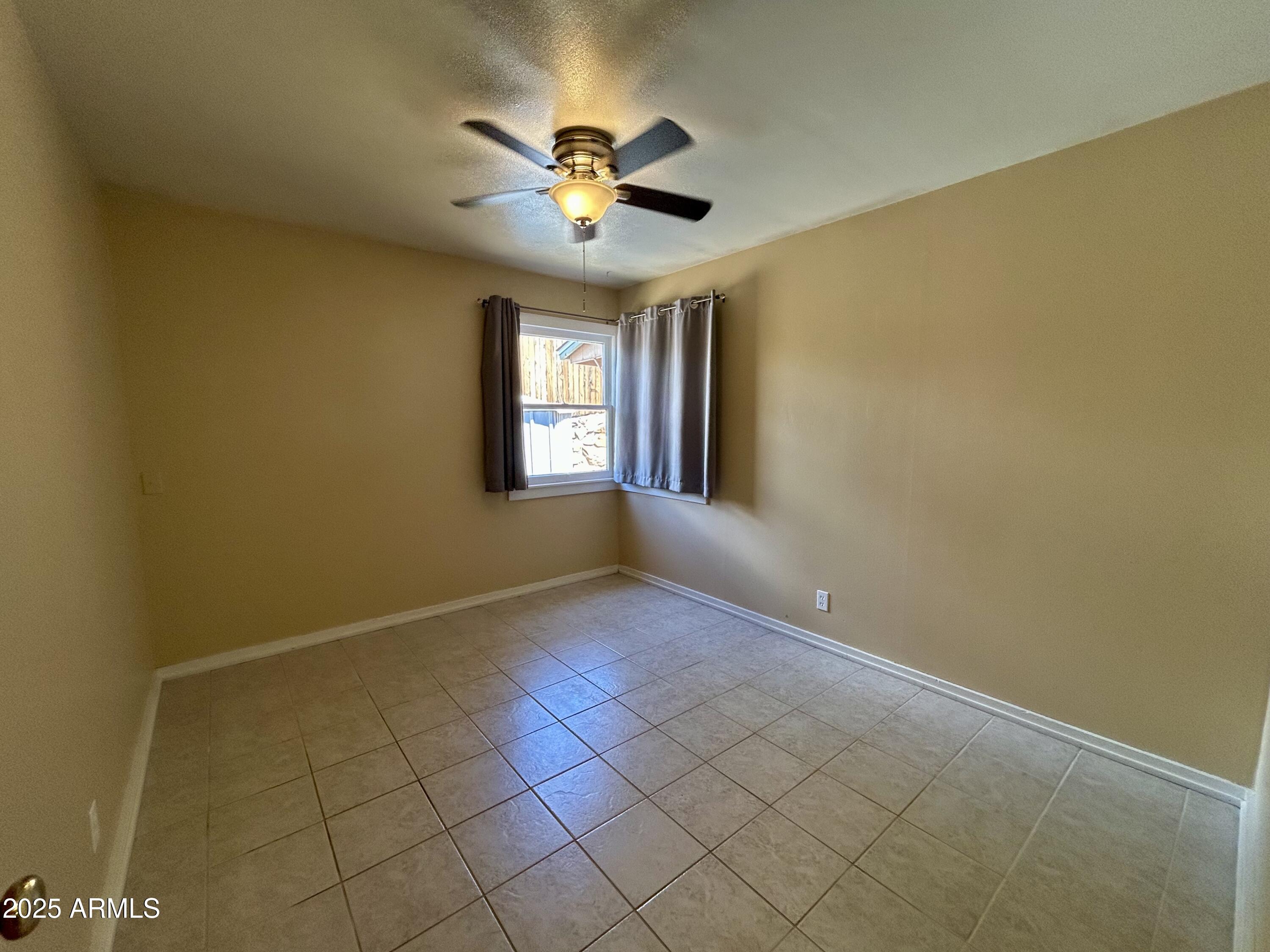 937 N HASKINS Terrace