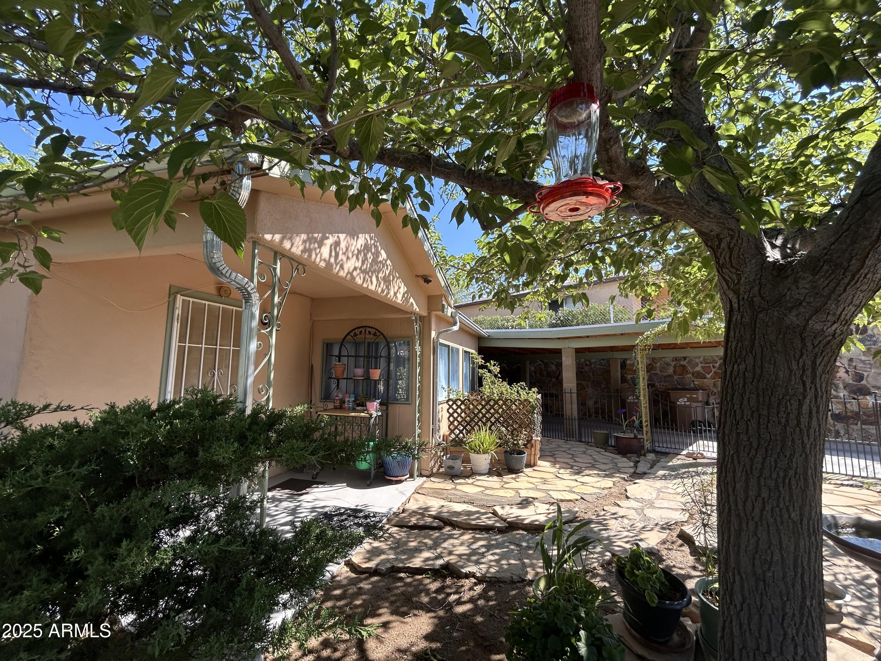 937 N HASKINS Terrace