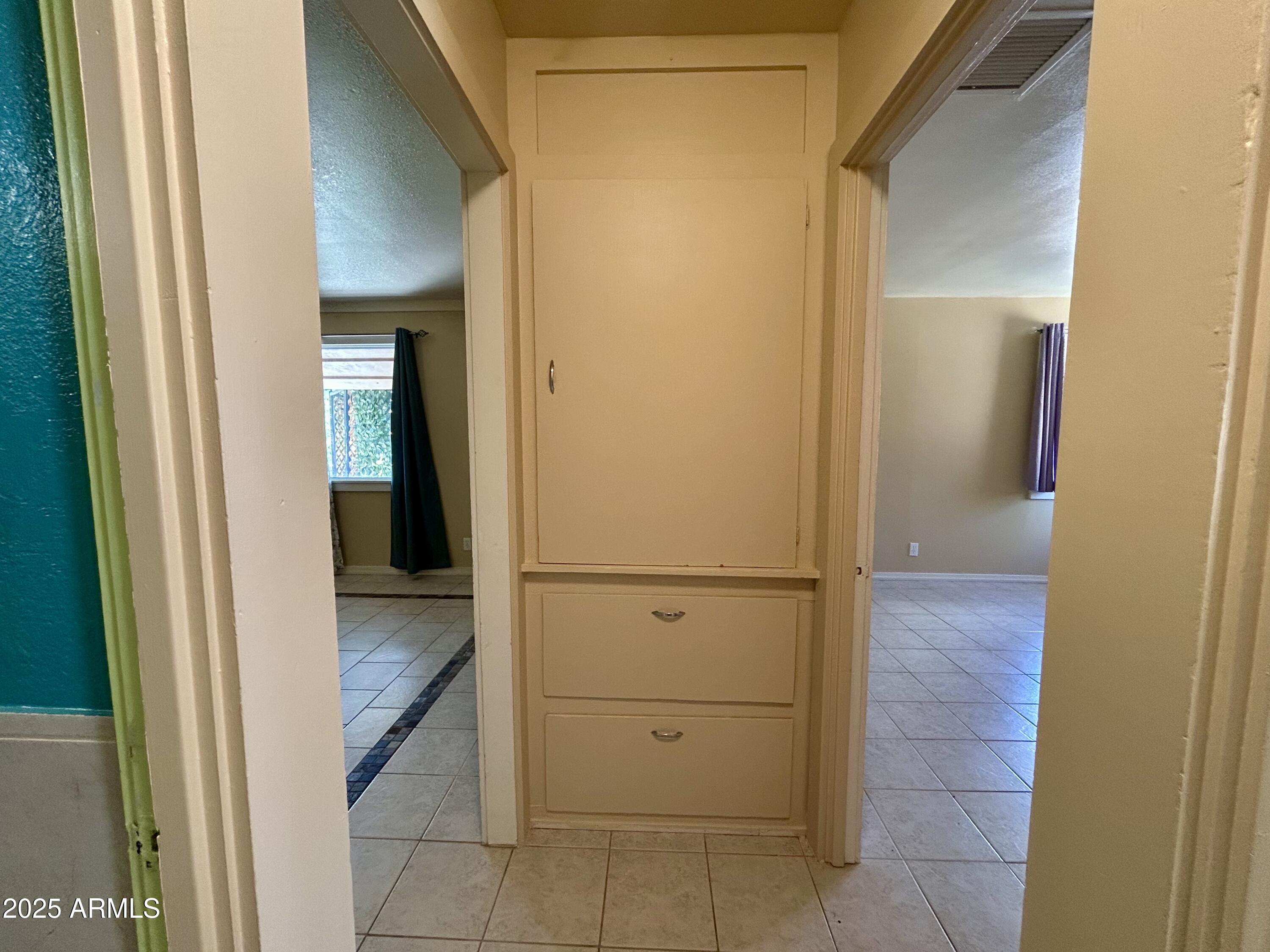 937 N HASKINS Terrace