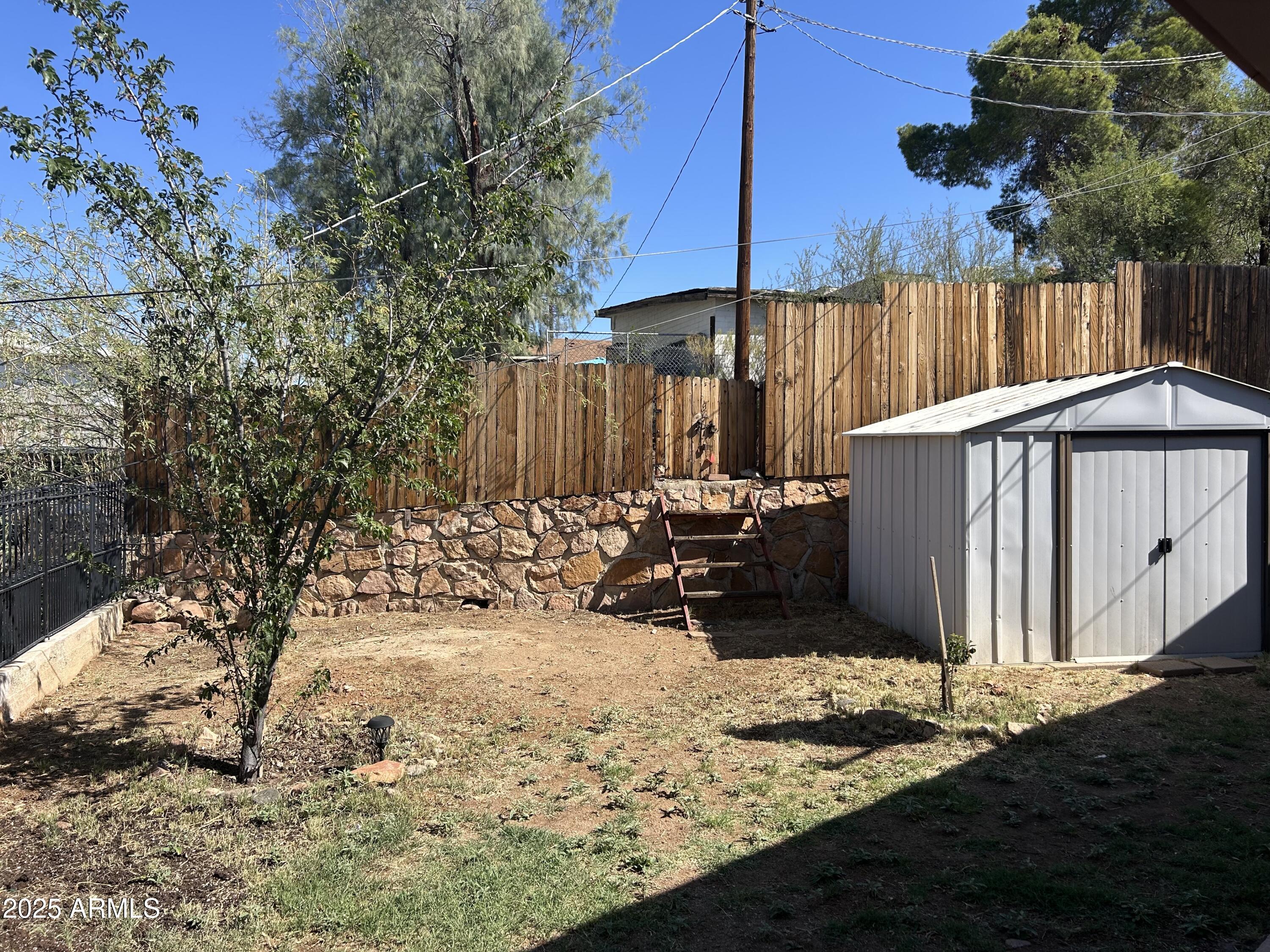 937 N HASKINS Terrace