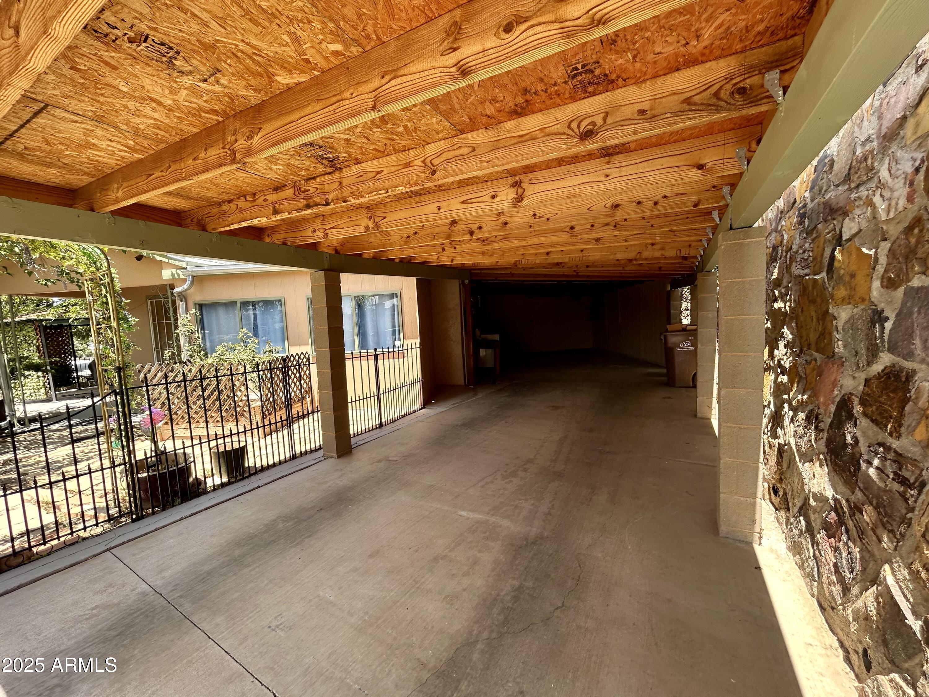 937 N HASKINS Terrace