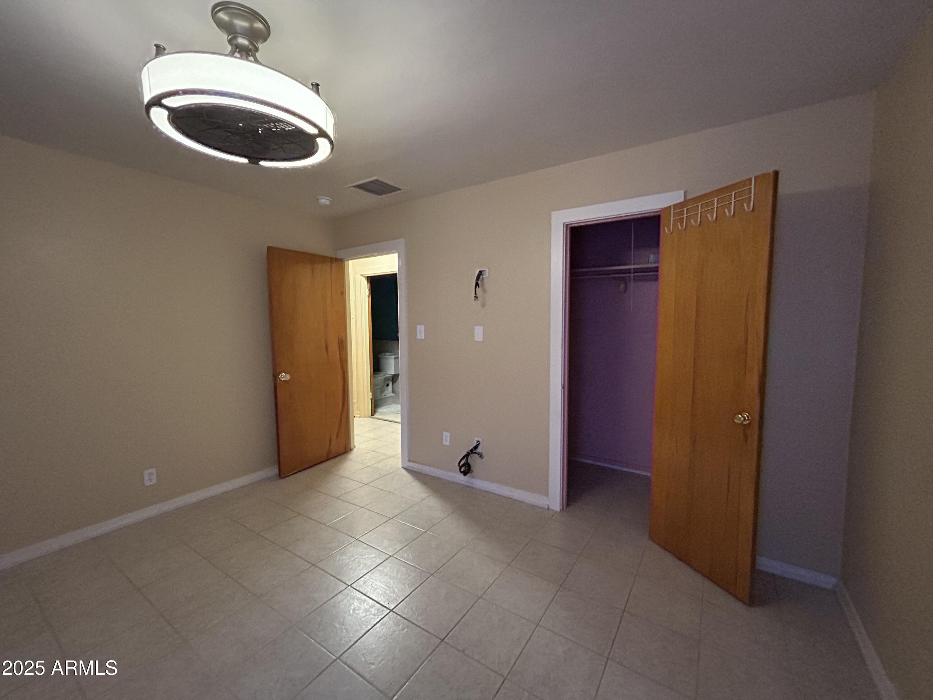 937 N HASKINS Terrace