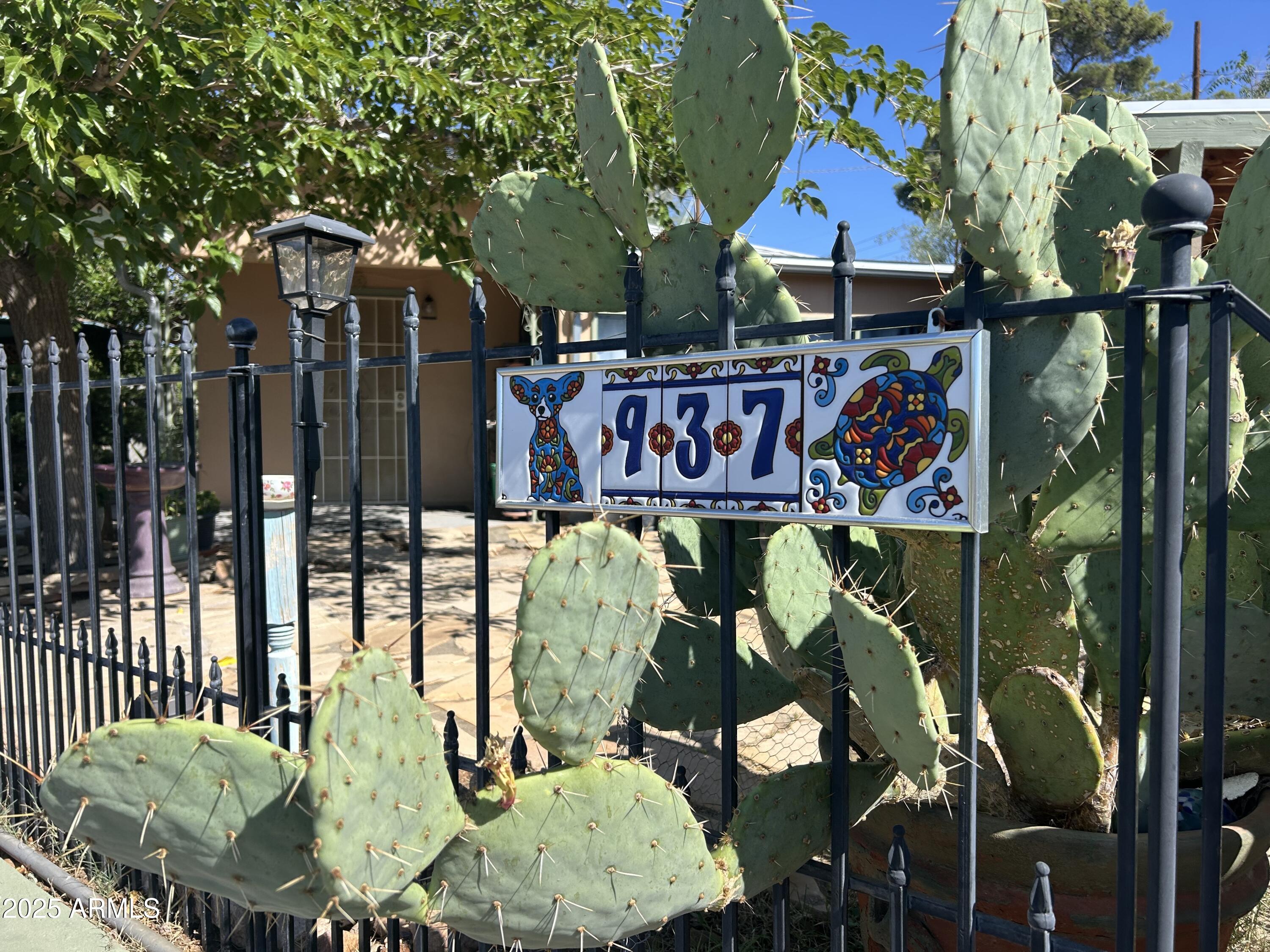 937 N HASKINS Terrace