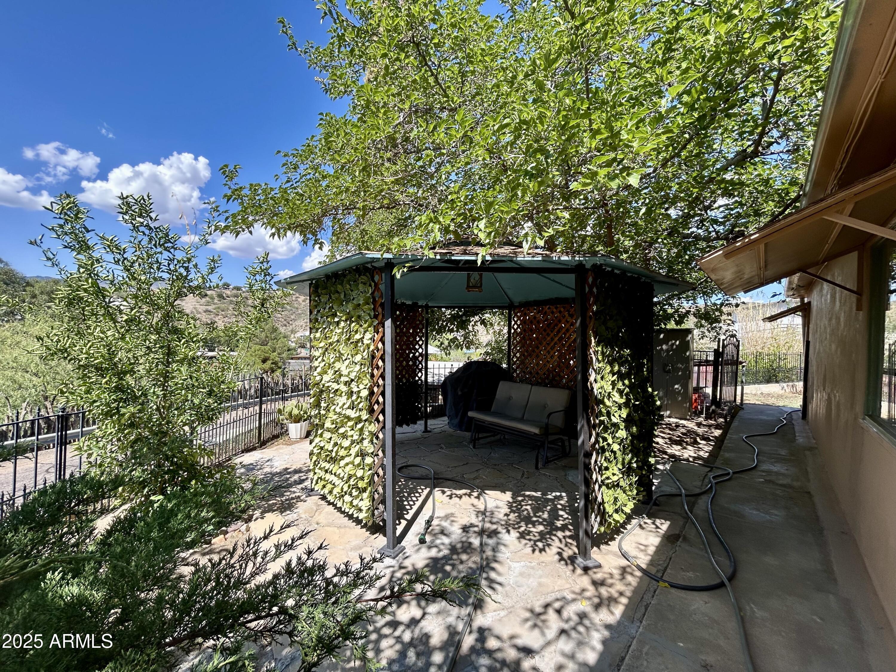 937 N HASKINS Terrace