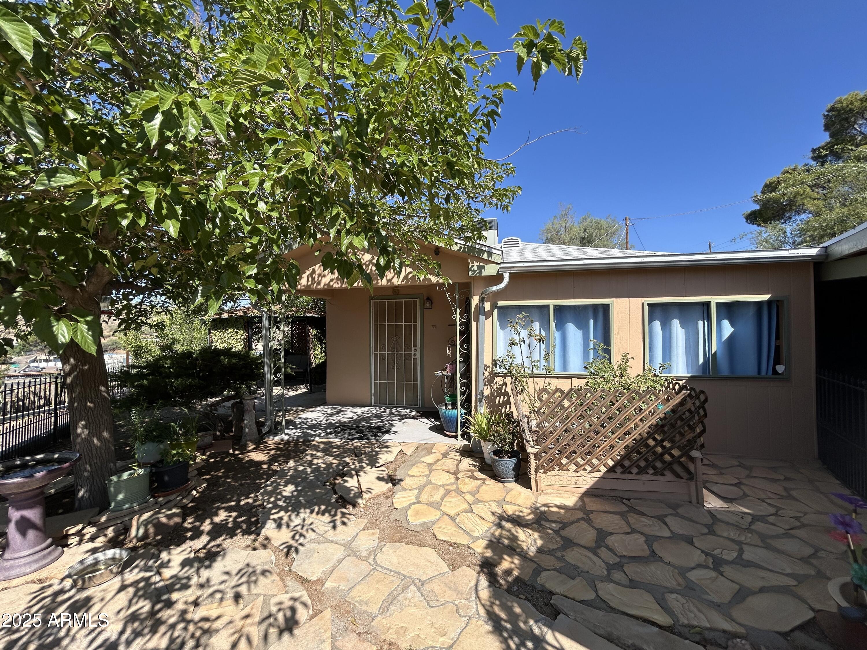 937 N HASKINS Terrace